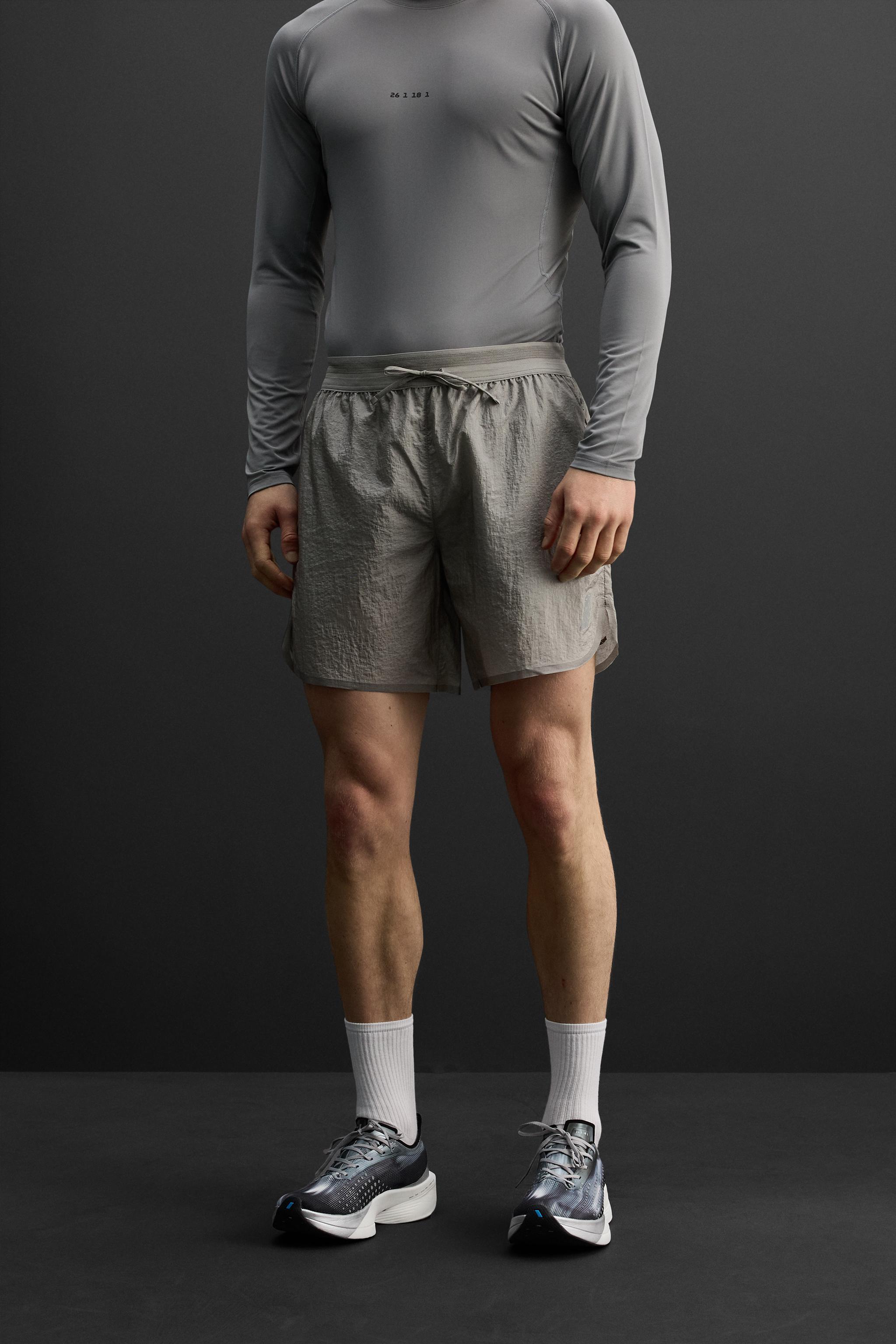 TRAINING SHORTS Product Image