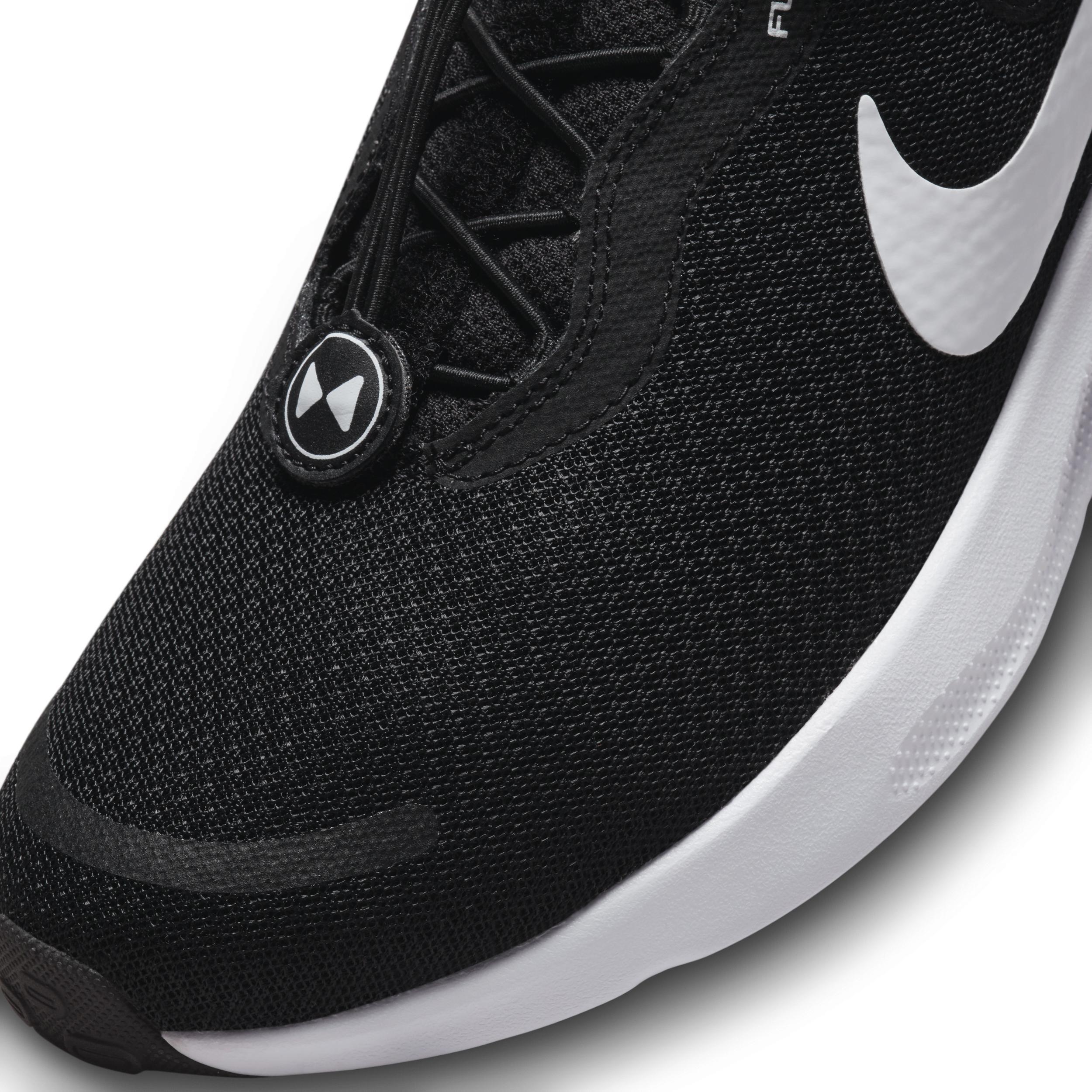 Nike Men's Revolution 7 EasyOn Road Running Shoes Product Image