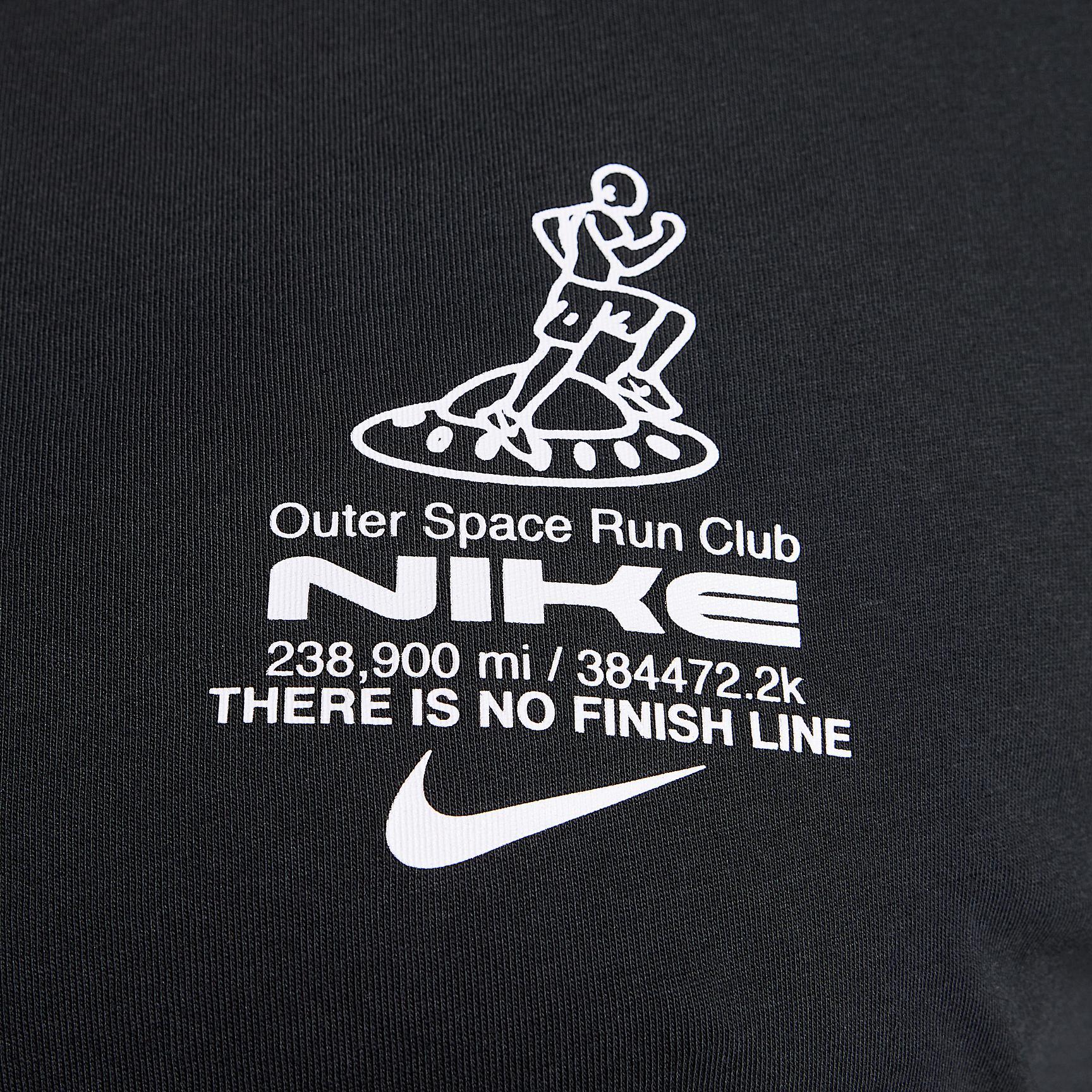 Nike Men's Running T-Shirt Product Image
