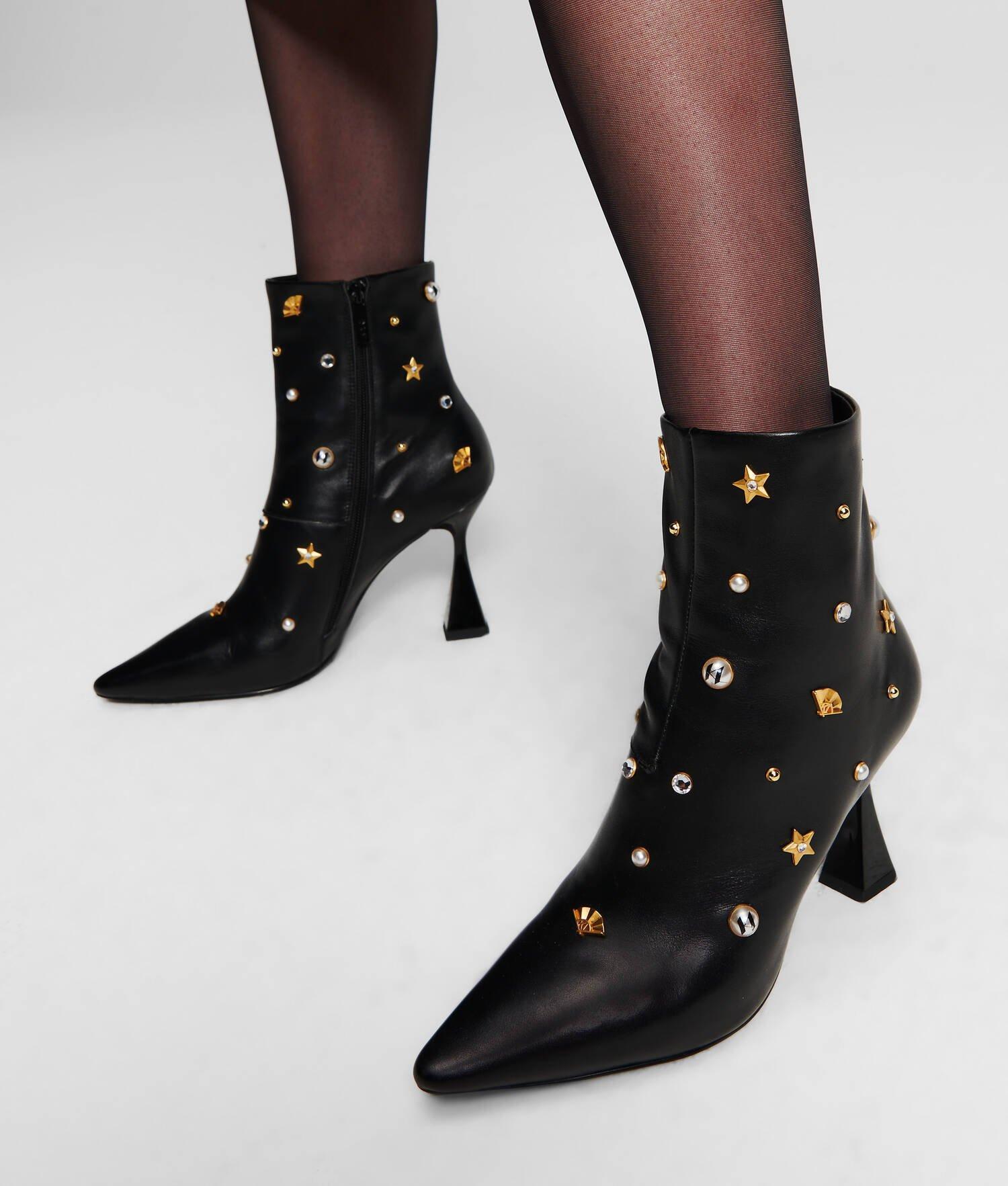 DEBUT II Karl Charms Boots Product Image