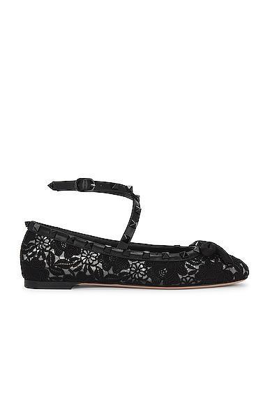 Valentino Garavani Rockstud Ballerina Flat in Nero - Black. Size 36 (also in 36.5, 37, 37.5, 38, 39, 39.5, 41). Product Image