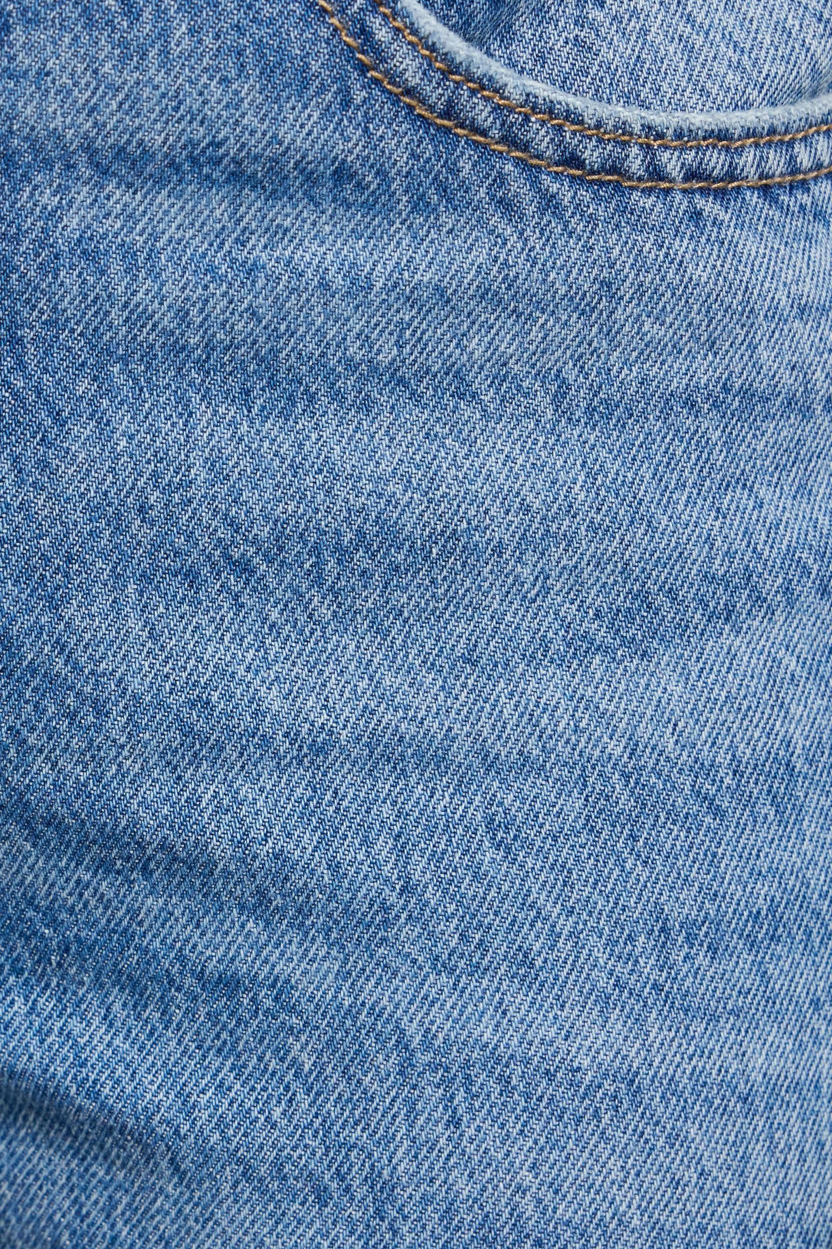 '90s Straight Jeans Product Image