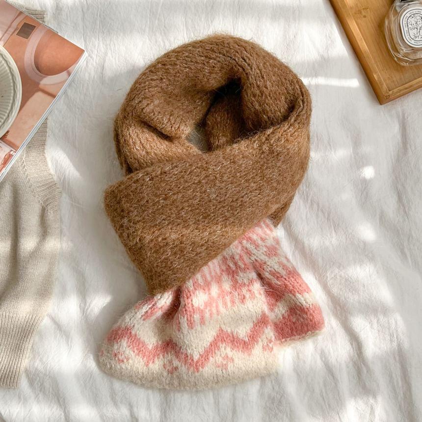 Jacquard Knit Scarf Product Image