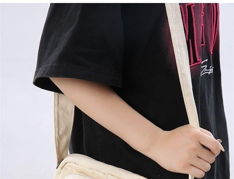 Plain Crossbody Bag Product Image