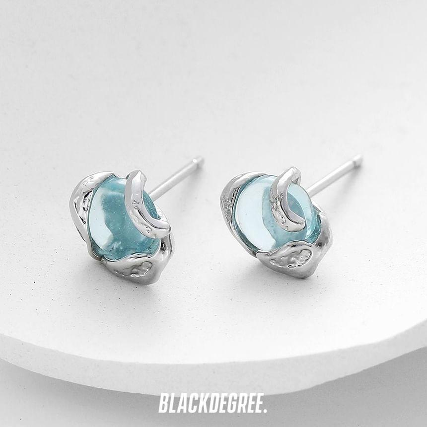 Gemstone Ear Stud Product Image