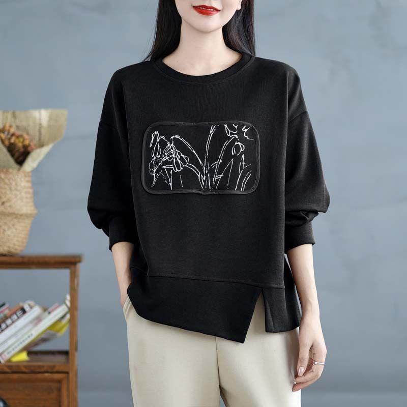 Crewneck Print Slit Hem Pullover Product Image