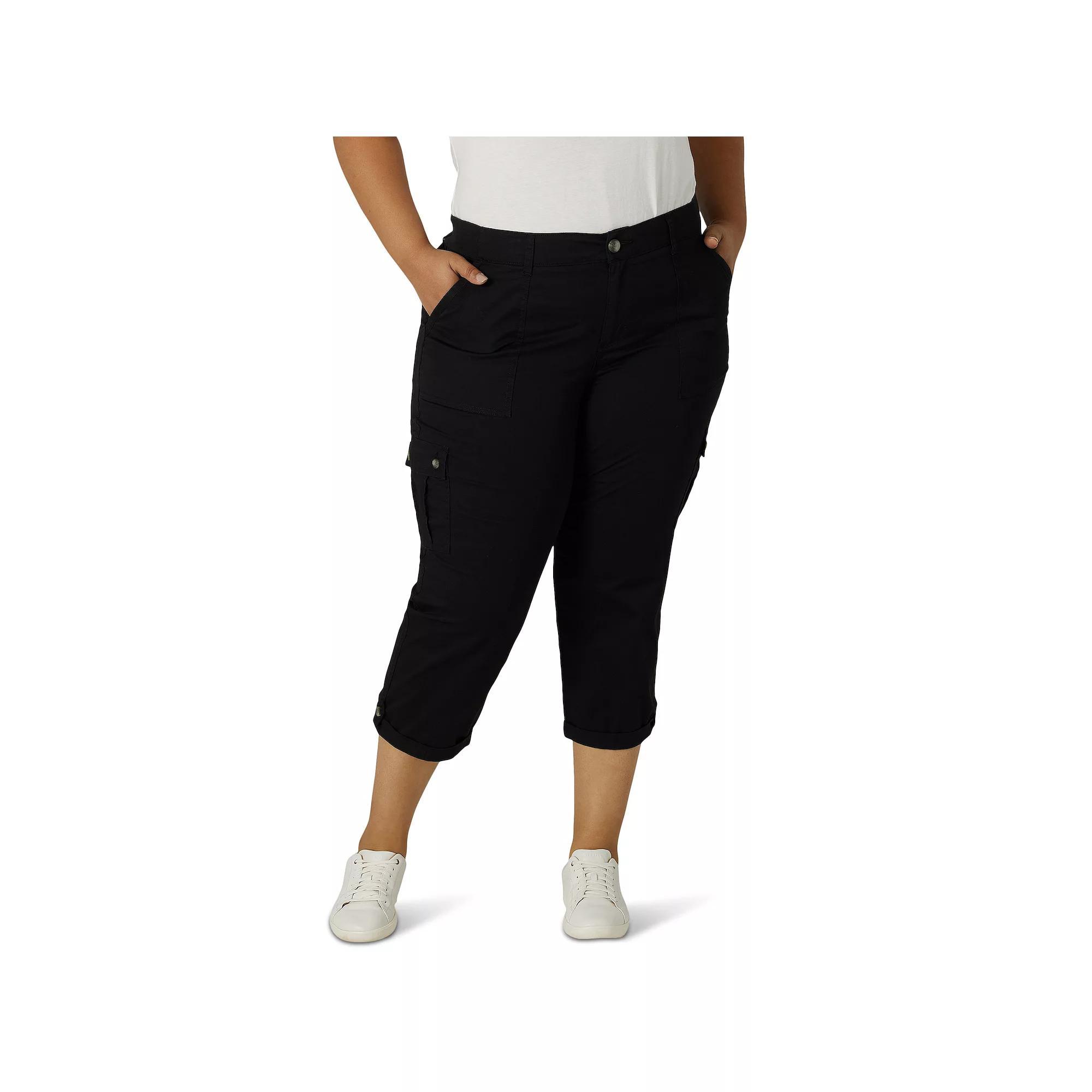 Plus Size Lee® Flex-To-Go Cargo Capri Pants, Women's, Size: 25 - Regular, Black Product Image