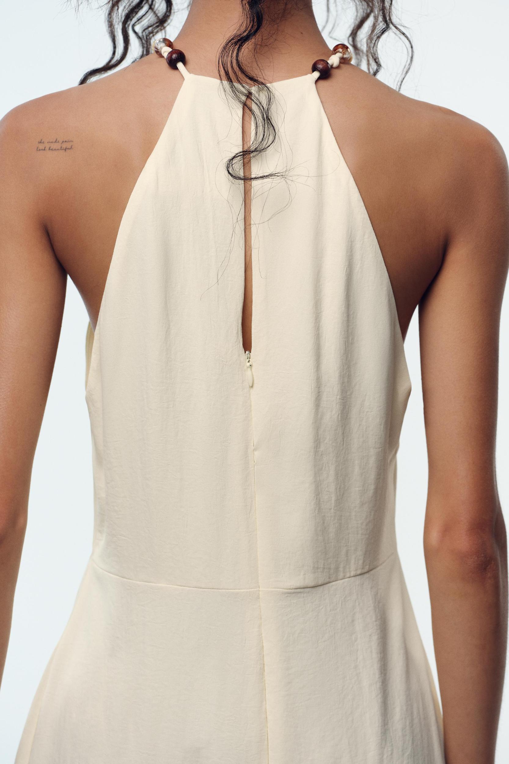 KNOT CUT OUT MIDI DRESS Product Image