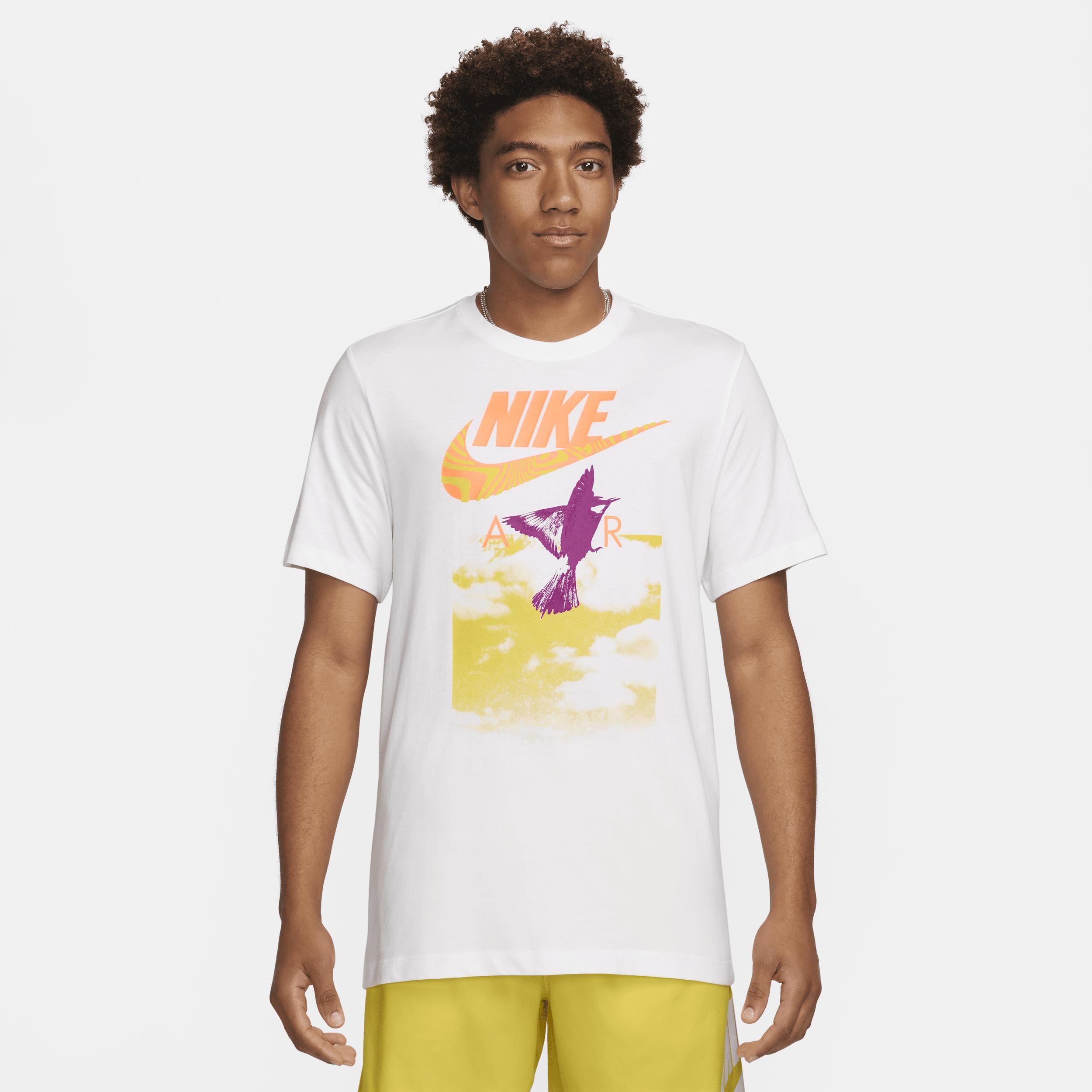 Nike Sportswear Men's T-Shirt Product Image