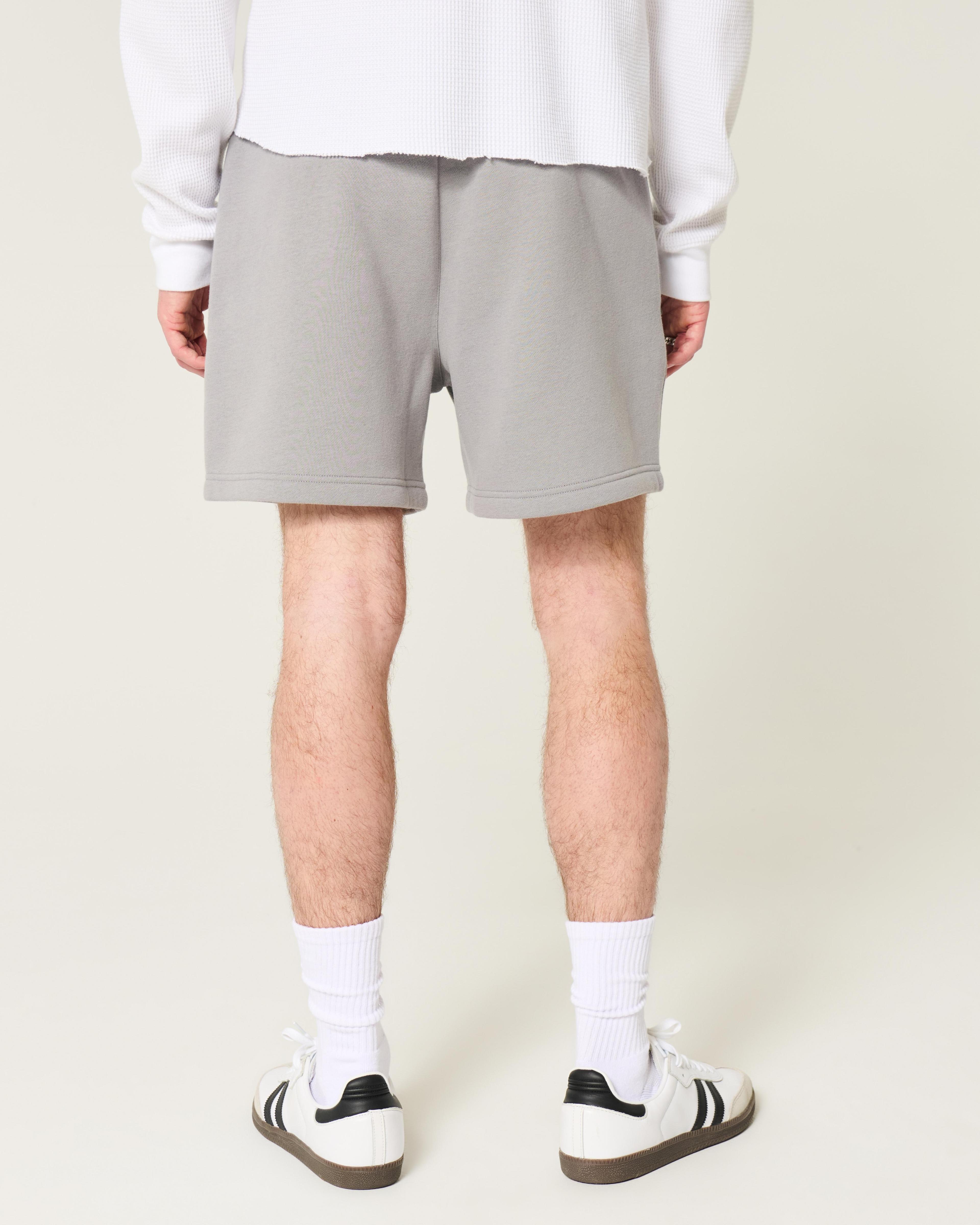 Mid-Thigh Camo Loose Fleece Shorts Product Image