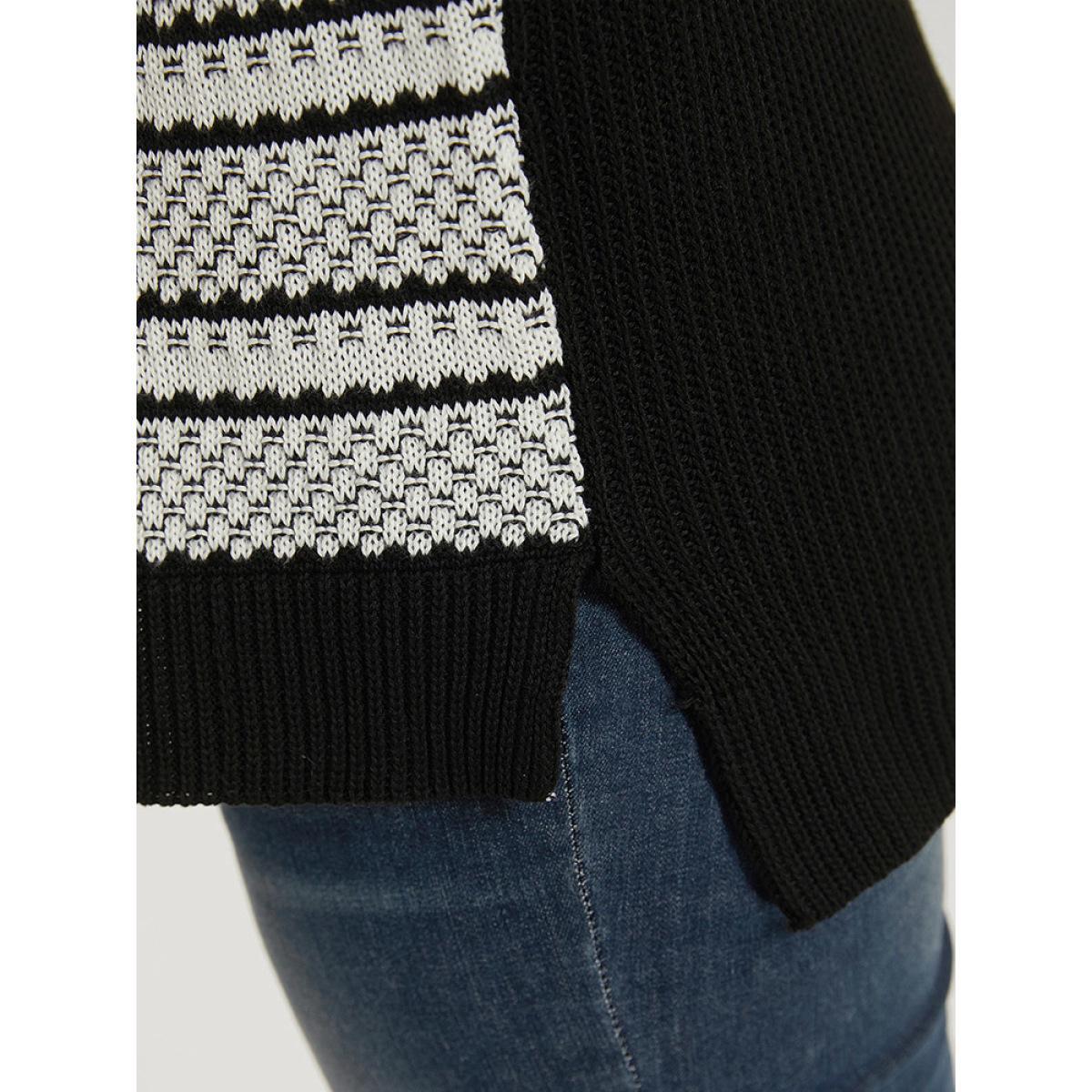 Plus Size Two Tone V Neck Patchwork Elastic Cuffs Pullover Black Women Casual Loose Long Sleeve V-neck Everyday Pullovers BloomChic 18-20/2X Product Image