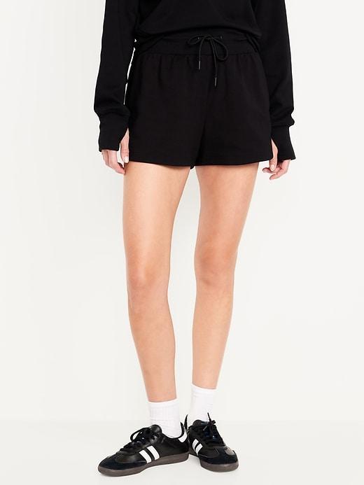 Extra High-Waisted Dynamic Fleece Shorts Product Image