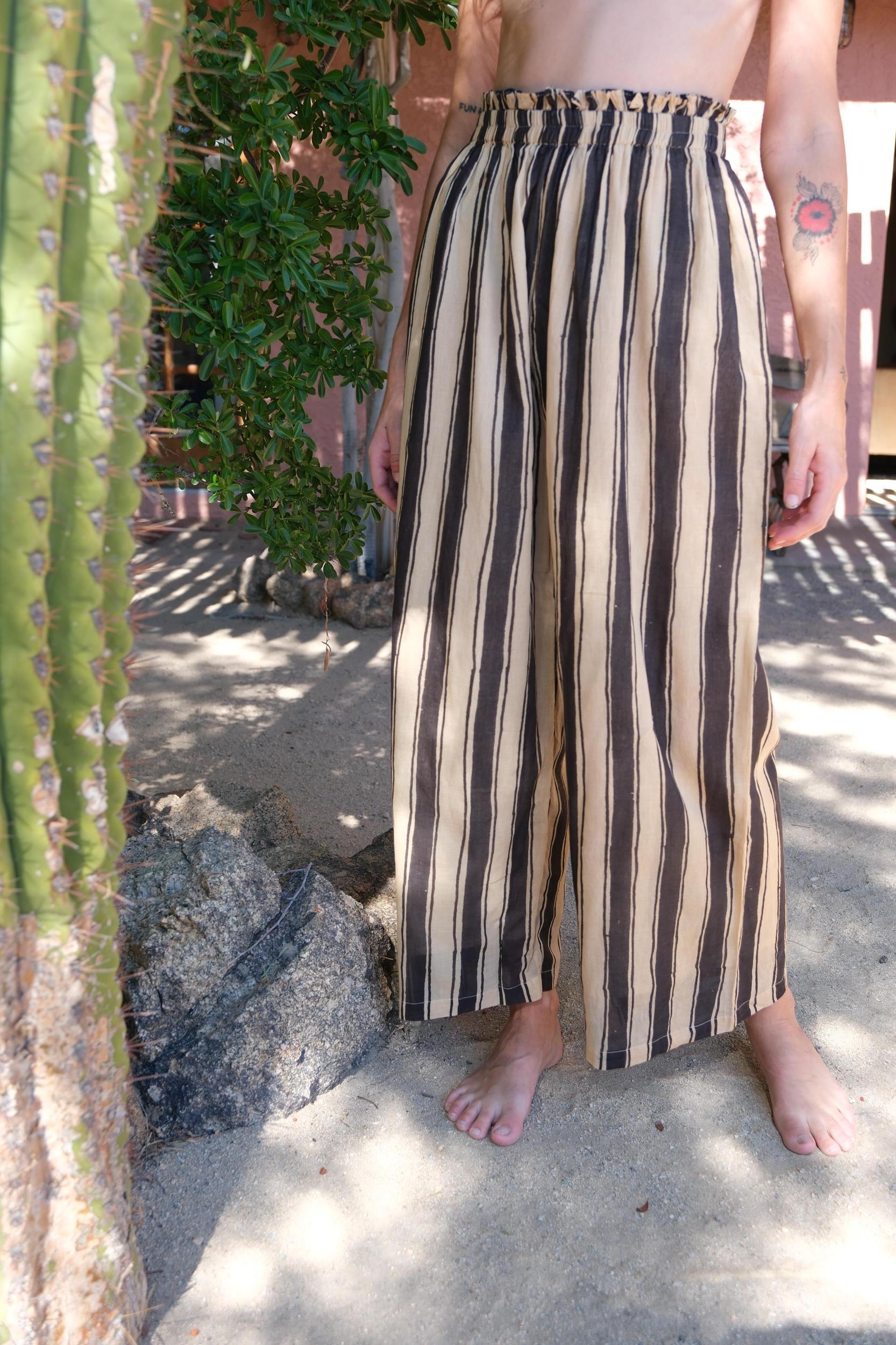 Zebra Stroll Pants Product Image