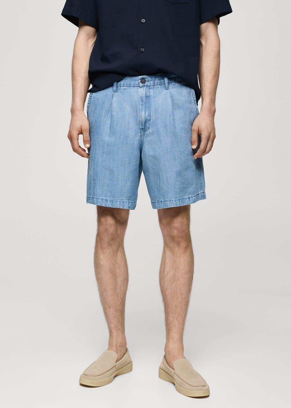 Hemp and lyocell-blend pleated bermuda shorts - Men | MANGO USA Product Image