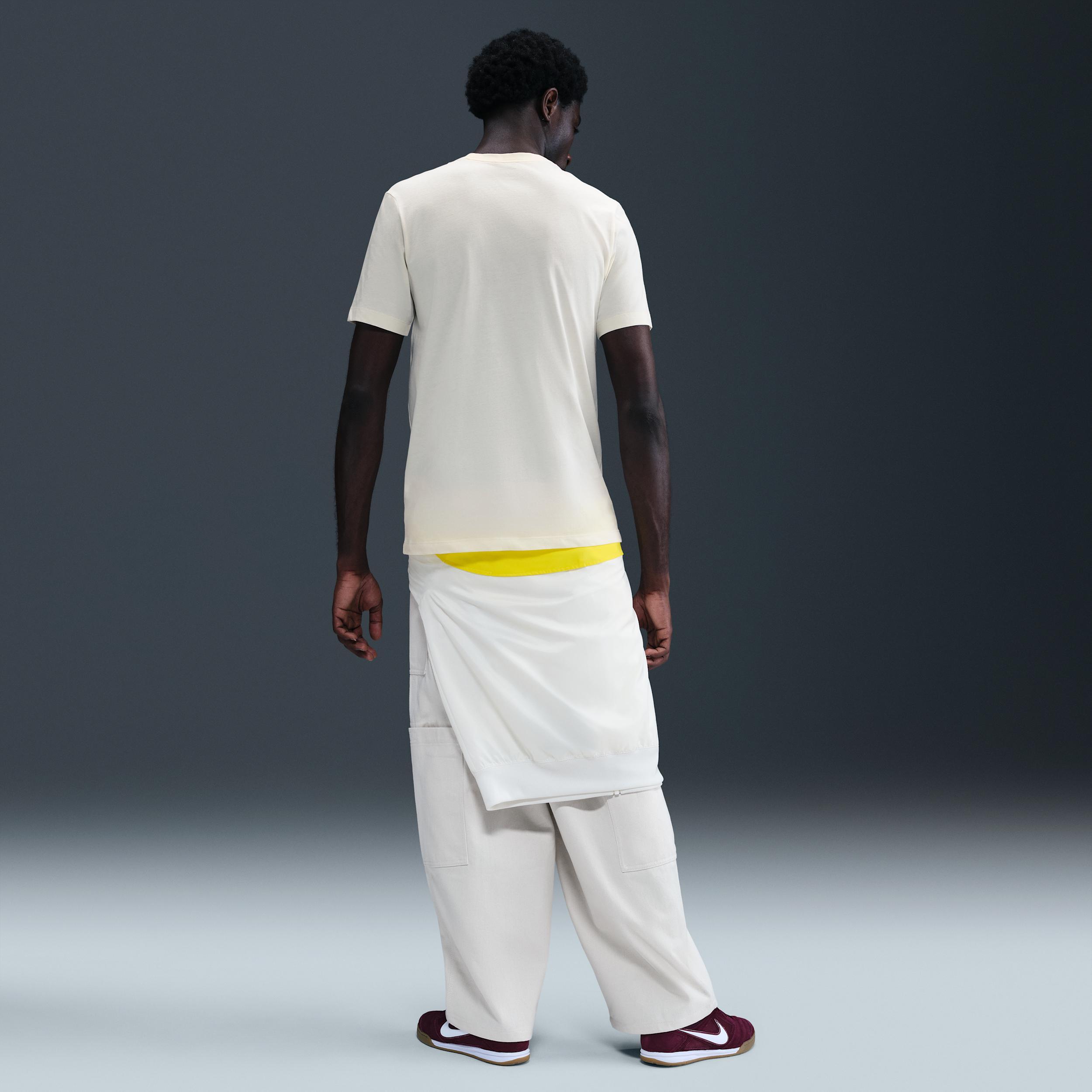 Nike Sportswear T-Shirt Product Image