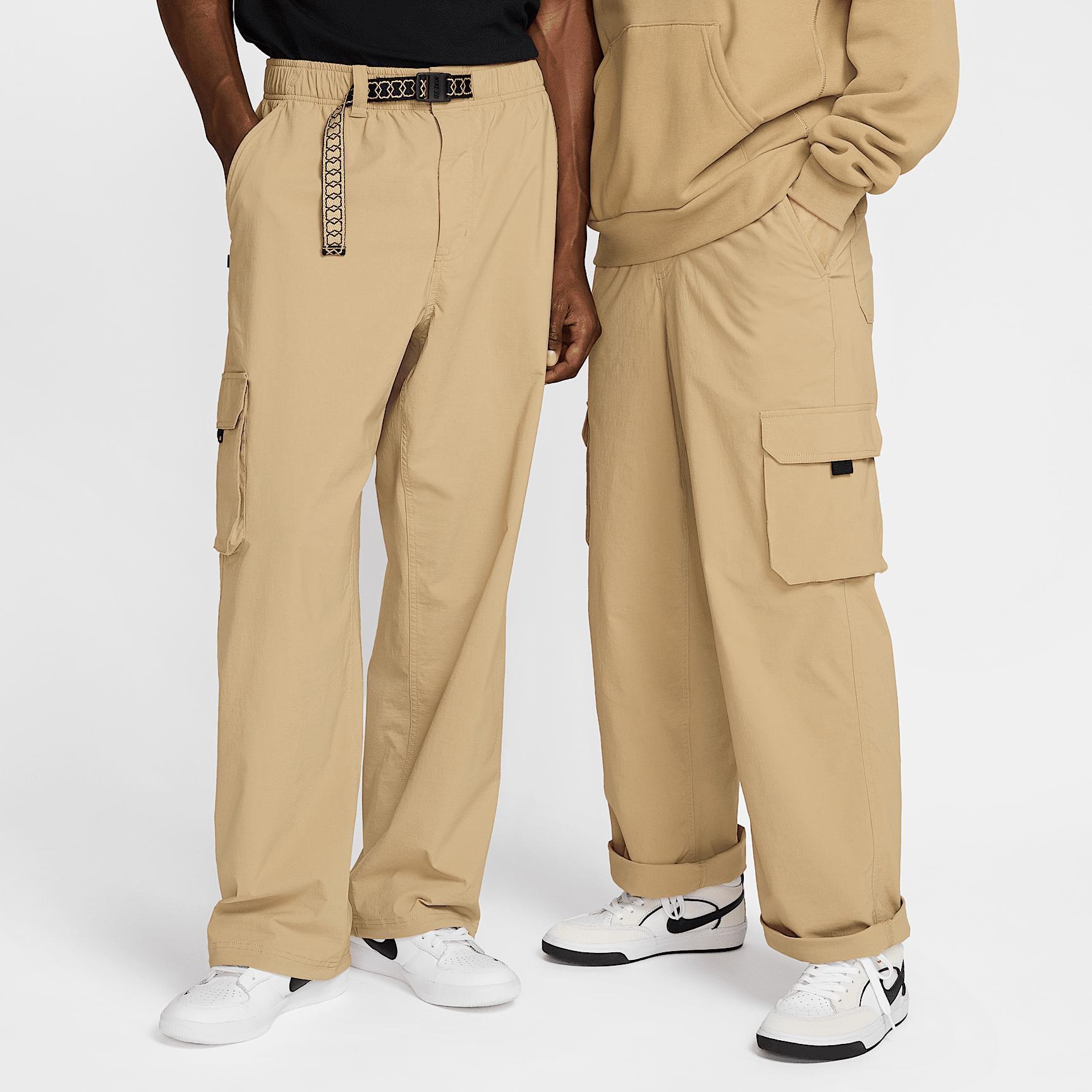 Mens Nike SB Kearny Cargo Skate Pants | FV7347-297 Product Image