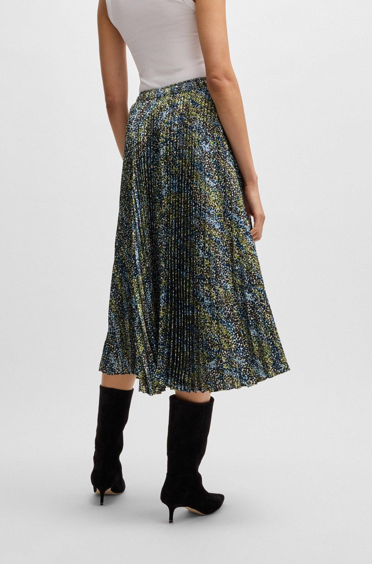 Midi-length skirt in printed plissé satin Product Image