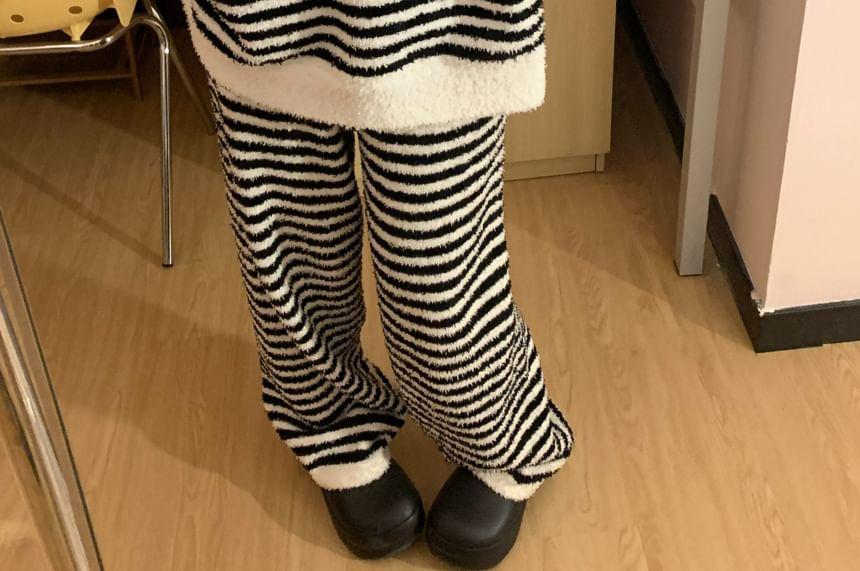 Striped Fleece Pajama Set Product Image