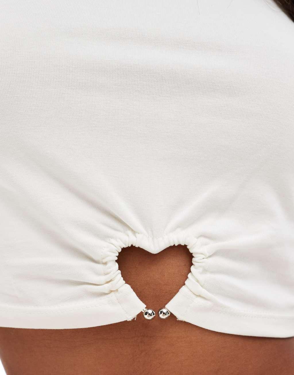 The Frolic heart hardware cropped t-shirt in cream Product Image