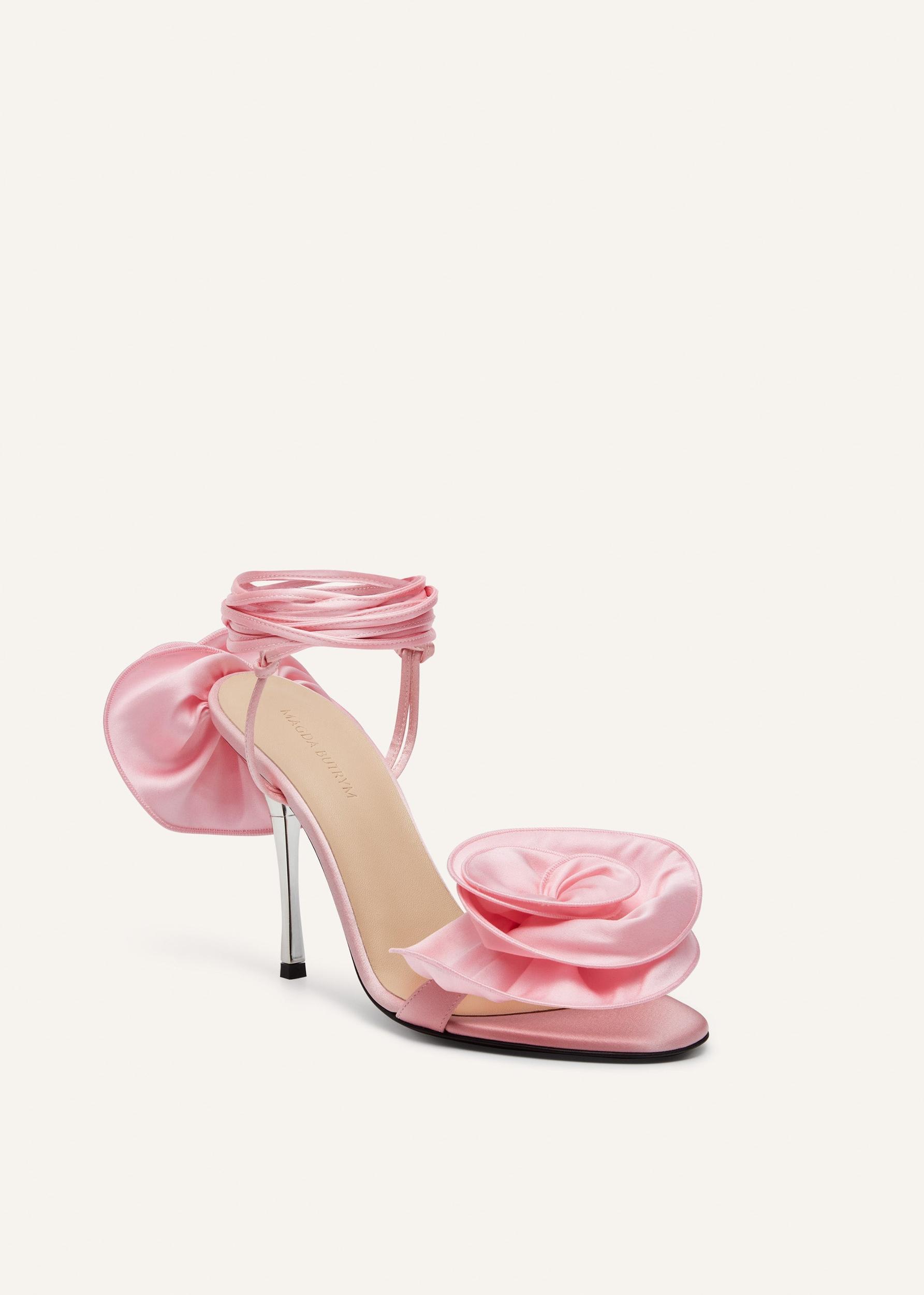 Wrap-around double-flower sandals in pink satin Product Image