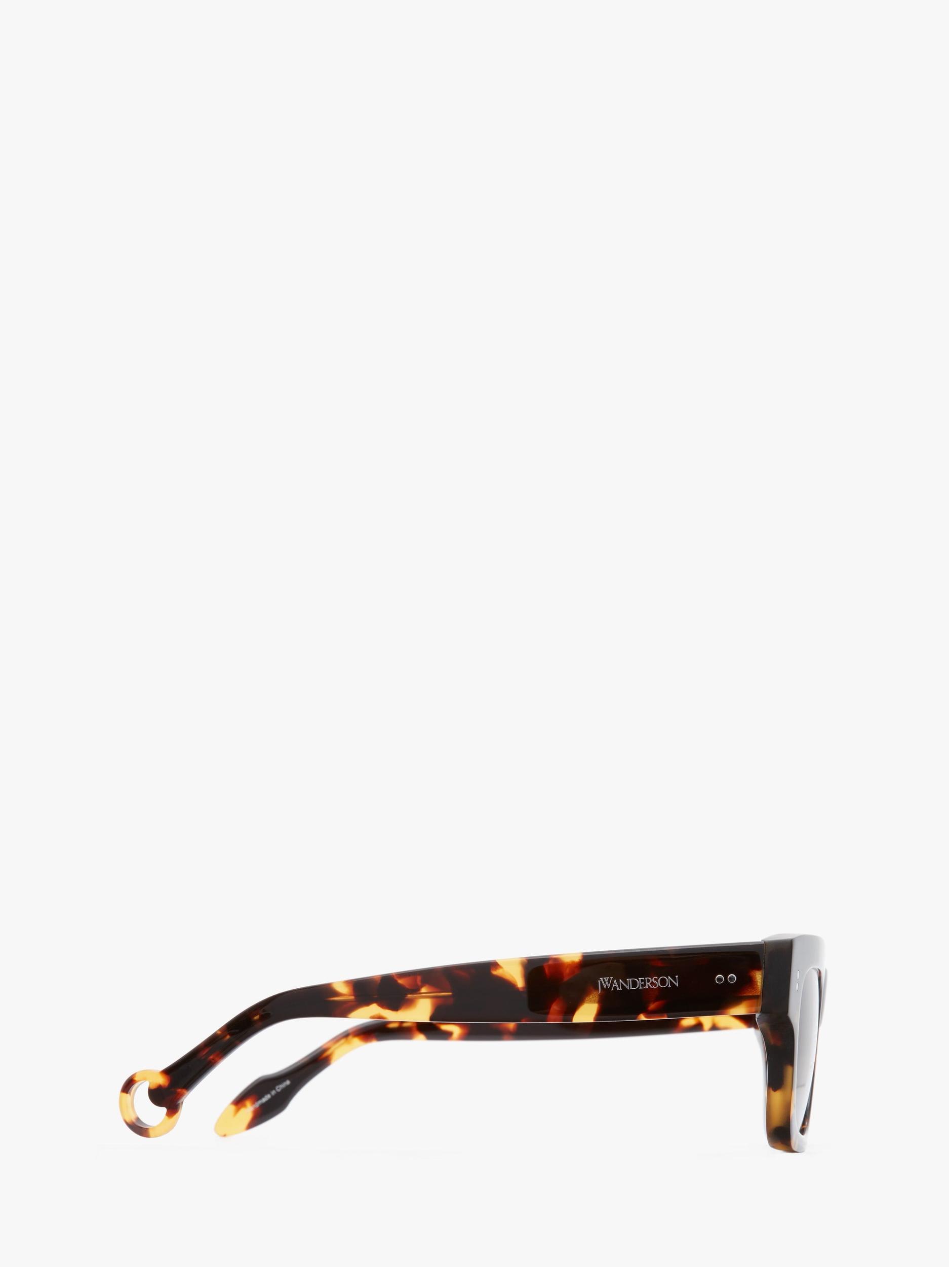 JWA002 - Rectangular Sunglasses Product Image