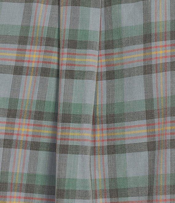 Roundtree & Yorke Long Sleeve Medium Light Plaid Pattern Slub Sport Shirt Product Image