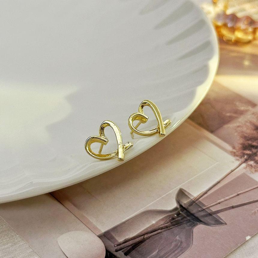 Heart Stud Earring Product Image