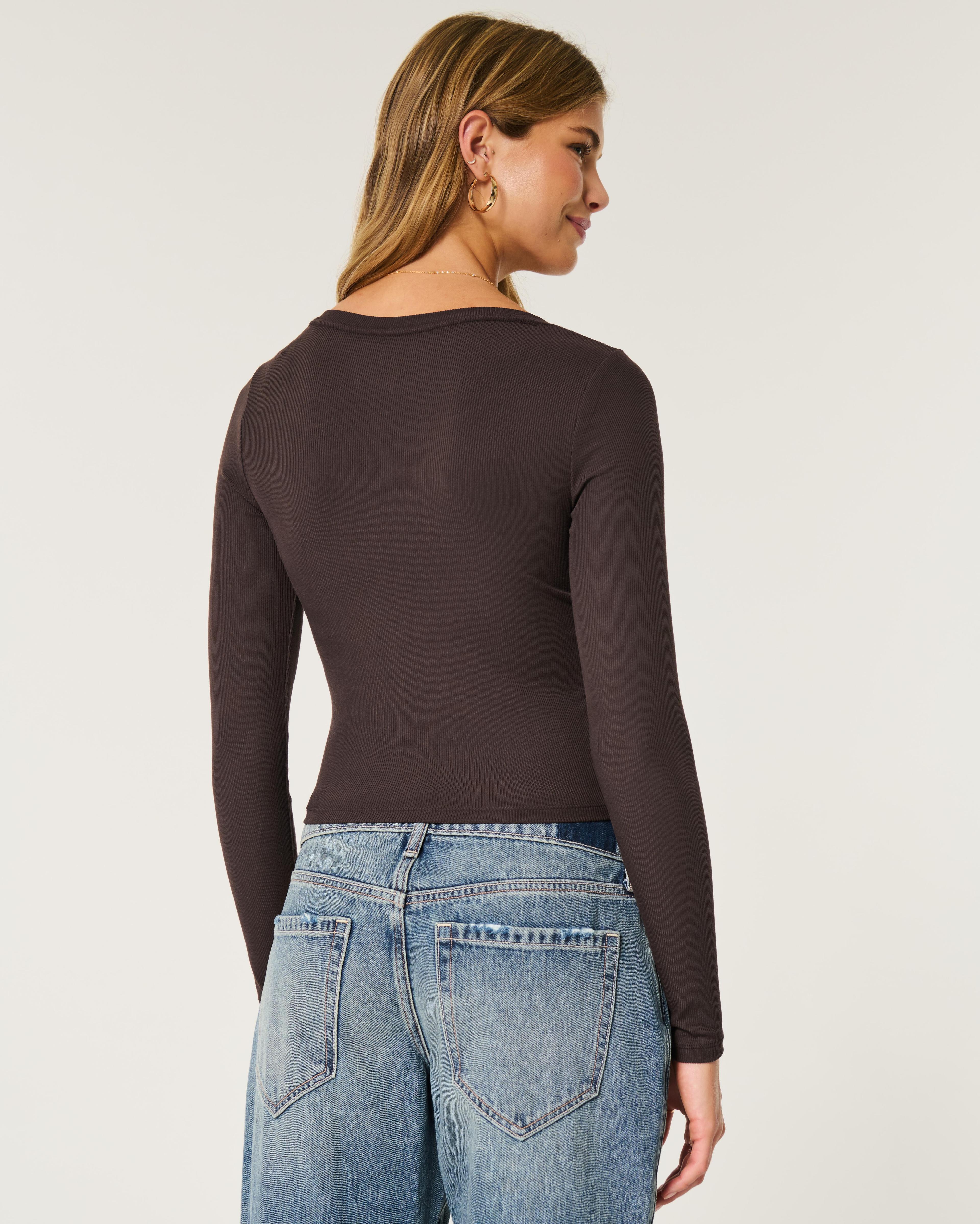 Ribbed Seamless Fabric Notch-Neck Top Product Image