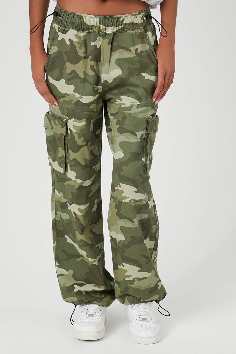 Bratz x F21 Camo Print Cargo Joggers | Forever 21 Product Image