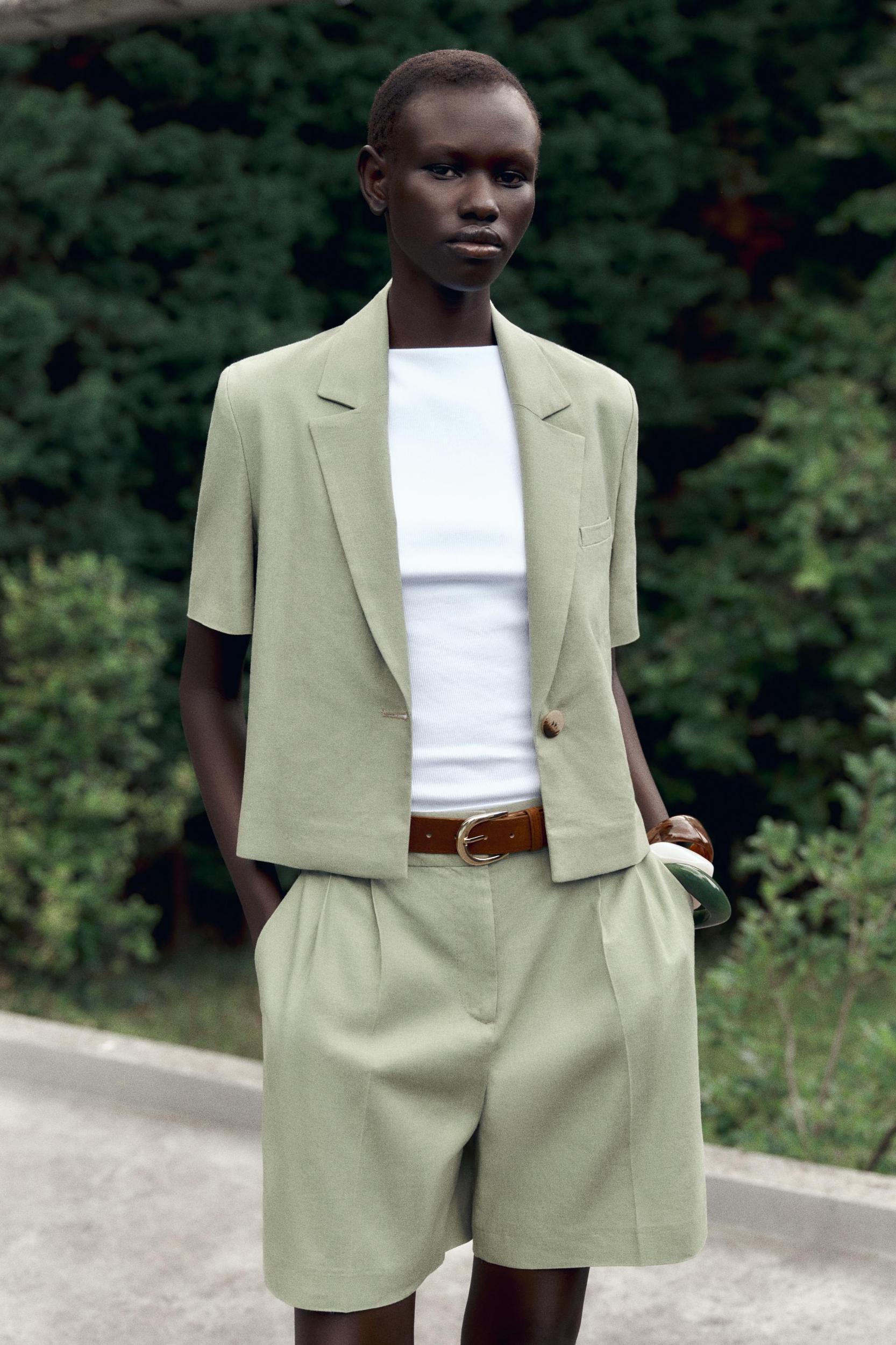 LINEN PLEATED BELTED BERMUDA SHORTS Product Image