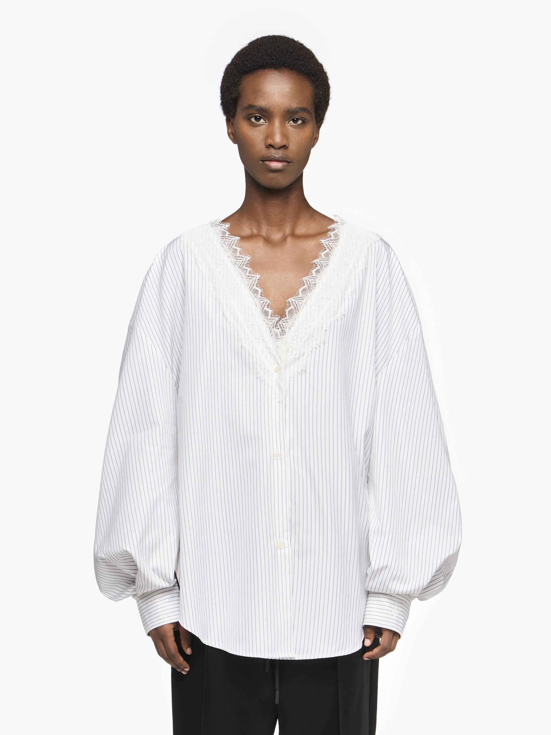 V-NECK LACE TRIM SHIRT Product Image