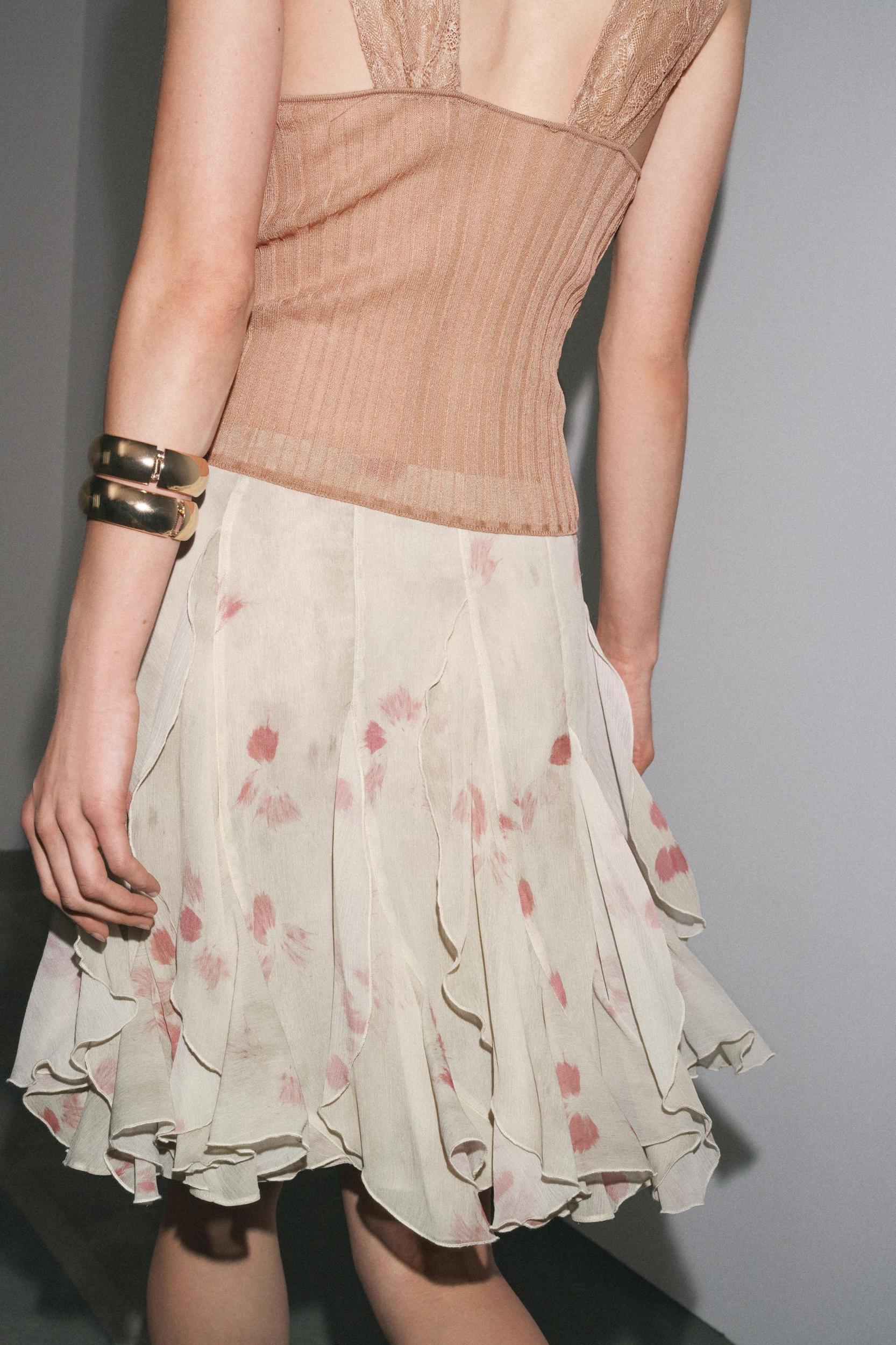 PRINTED RUFFLE SKIRT Product Image