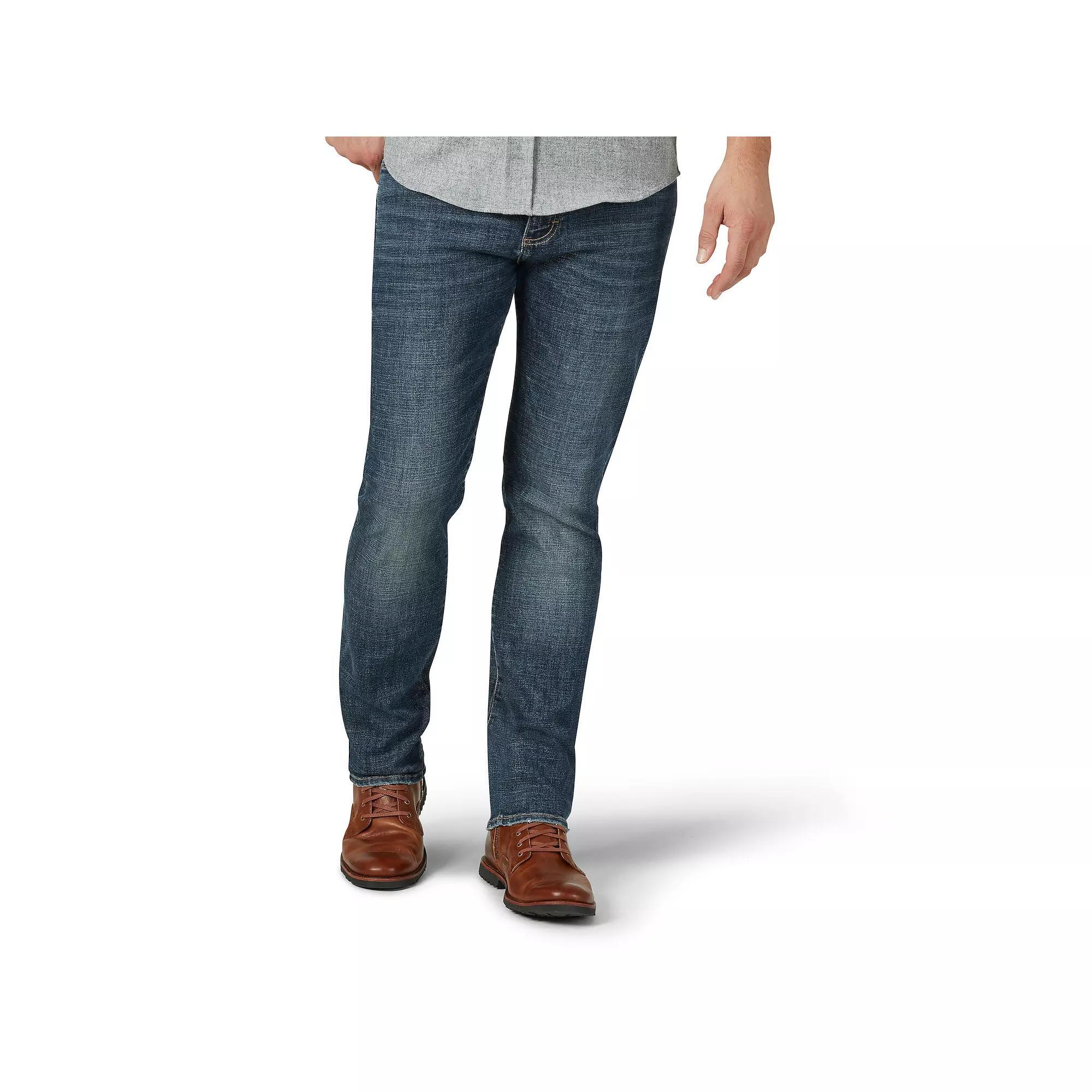 Men's Lee® Extreme Motion MVP Straight-Leg Jeans, Size: 33X32, King Product Image