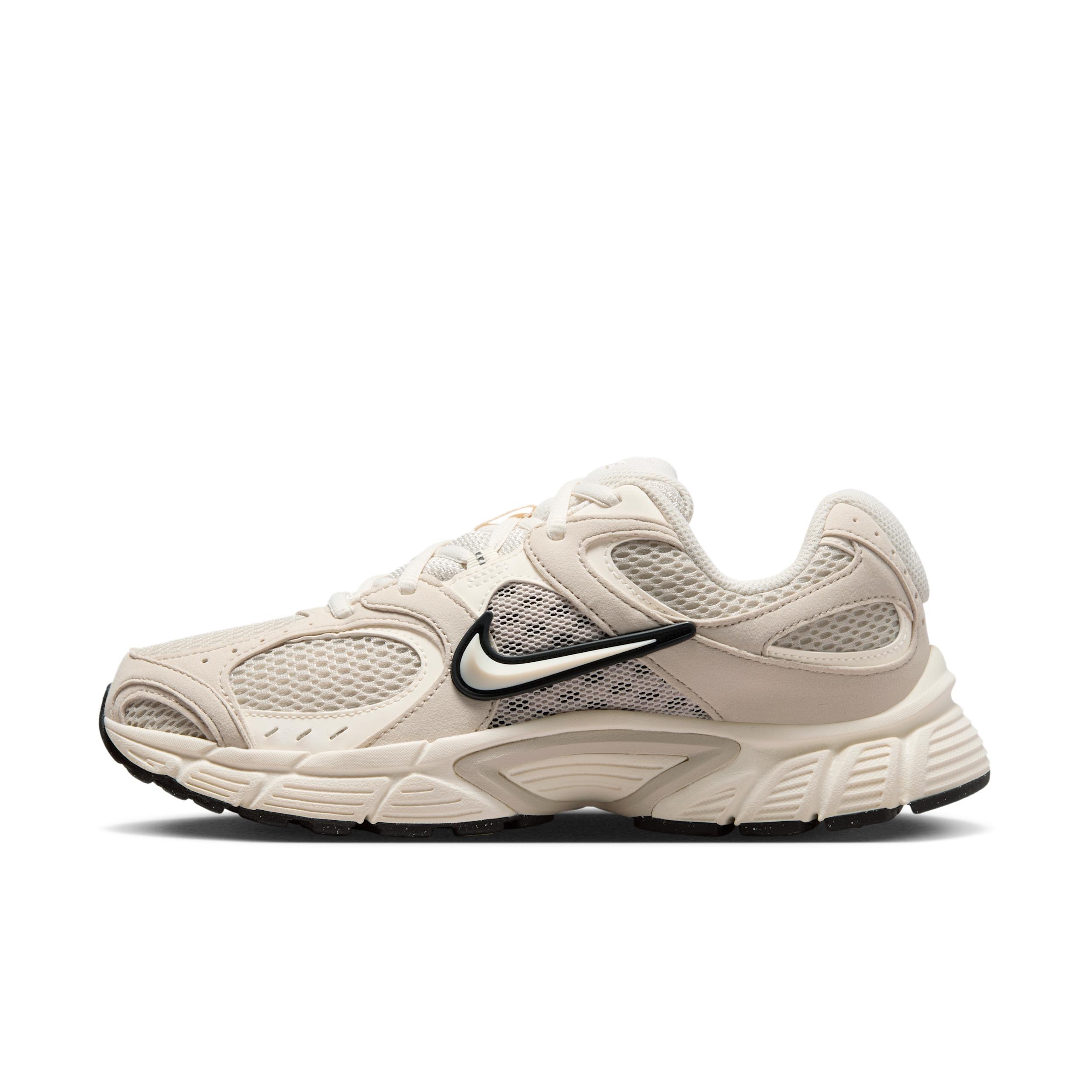 Nike Womens V5 RNR Shoes | II6294-100 Product Image
