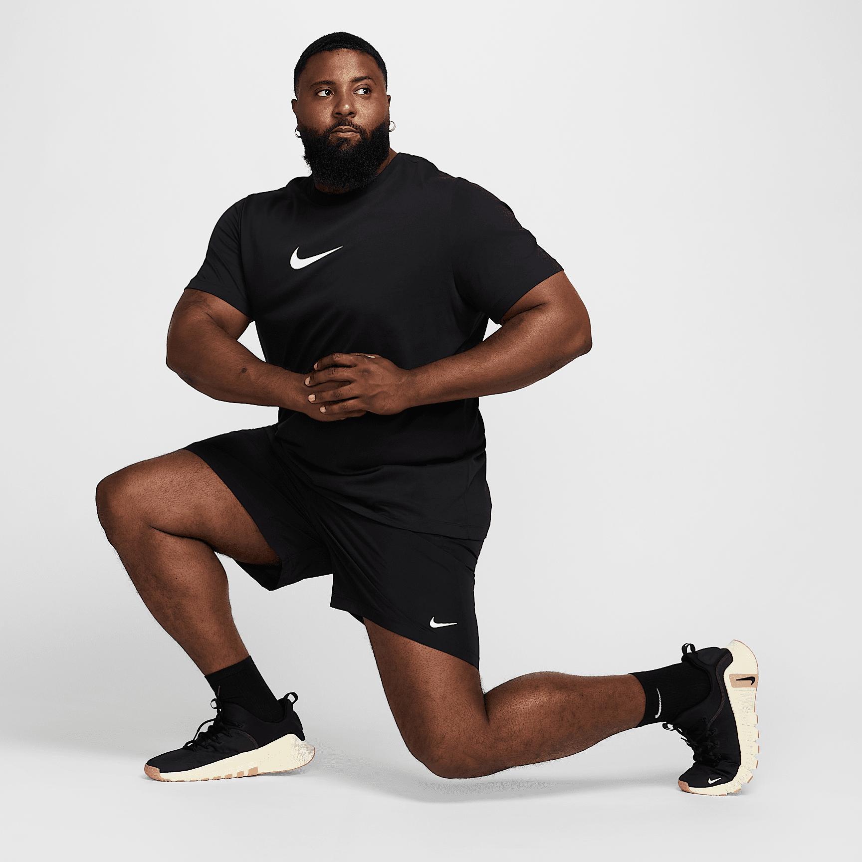 Nike Men's Dri-FIT Fitness T-Shirt Product Image