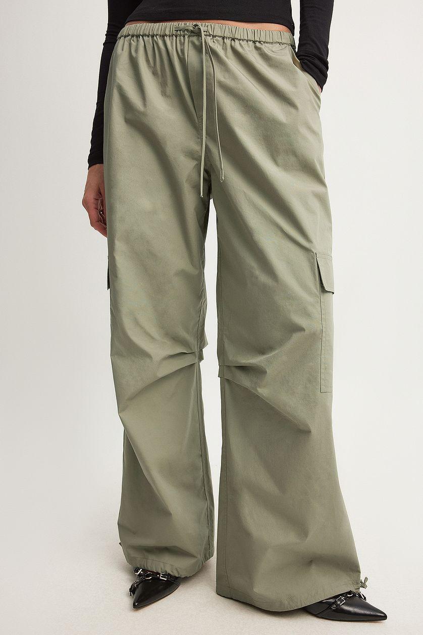 Drawstring Loose Mid Waist Cargo Pants Product Image