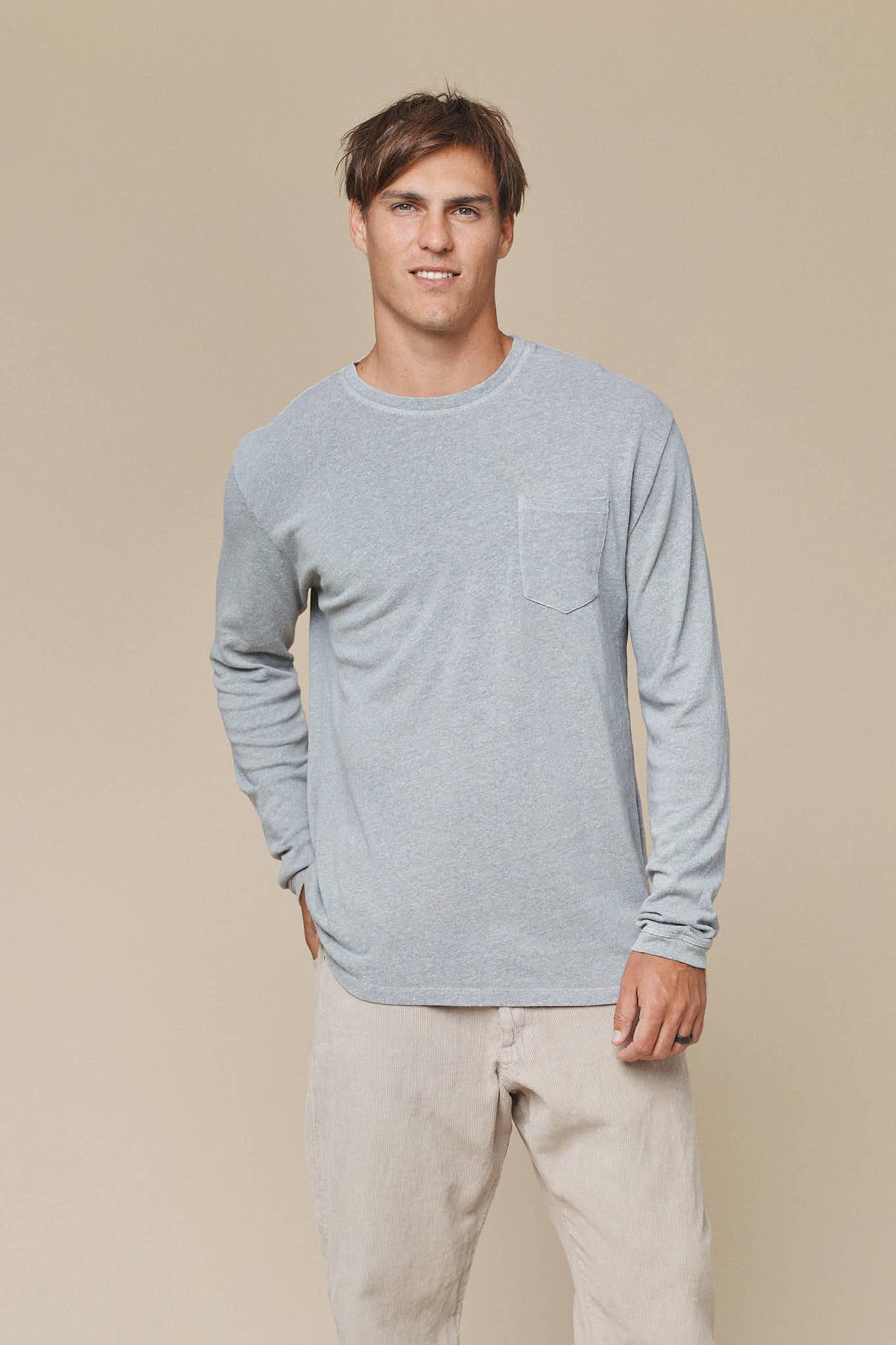 Heathered Baja Long Sleeve Pocket Tee Male Product Image