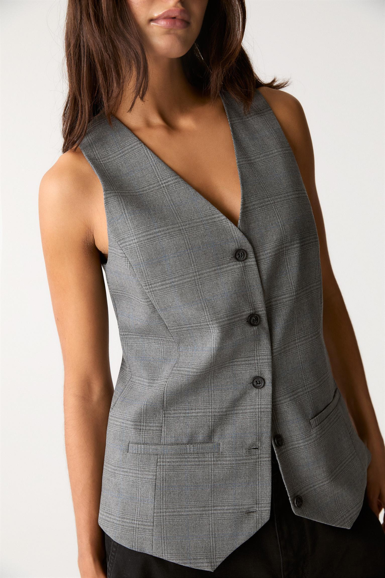 Plaid vest Product Image