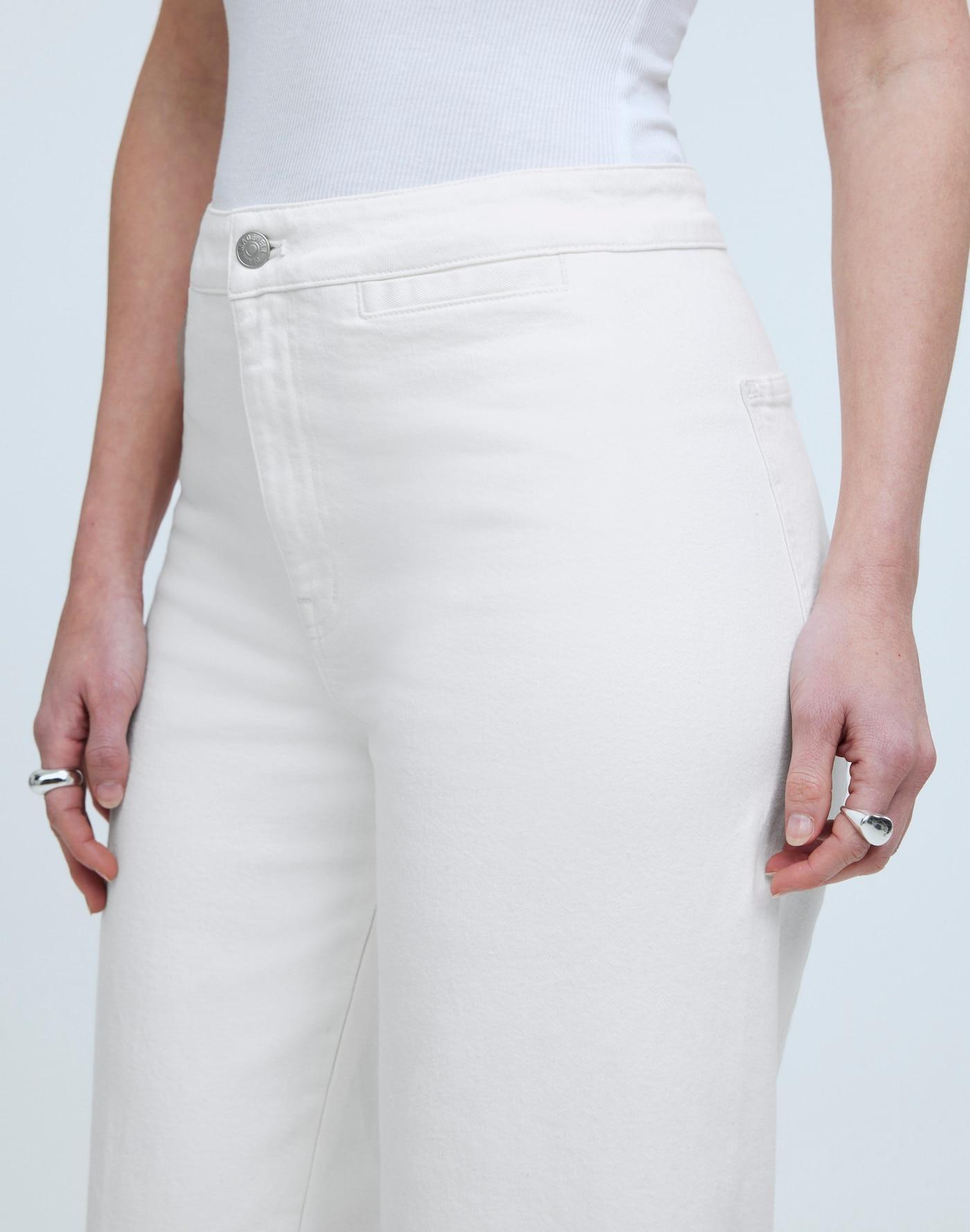 The Curvy Emmett Wide-Leg Jean in Tile White: Welt Pocket Edition Product Image