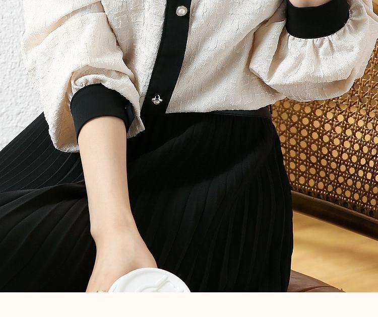 Crew Neck Contrast Trim Blouse Product Image