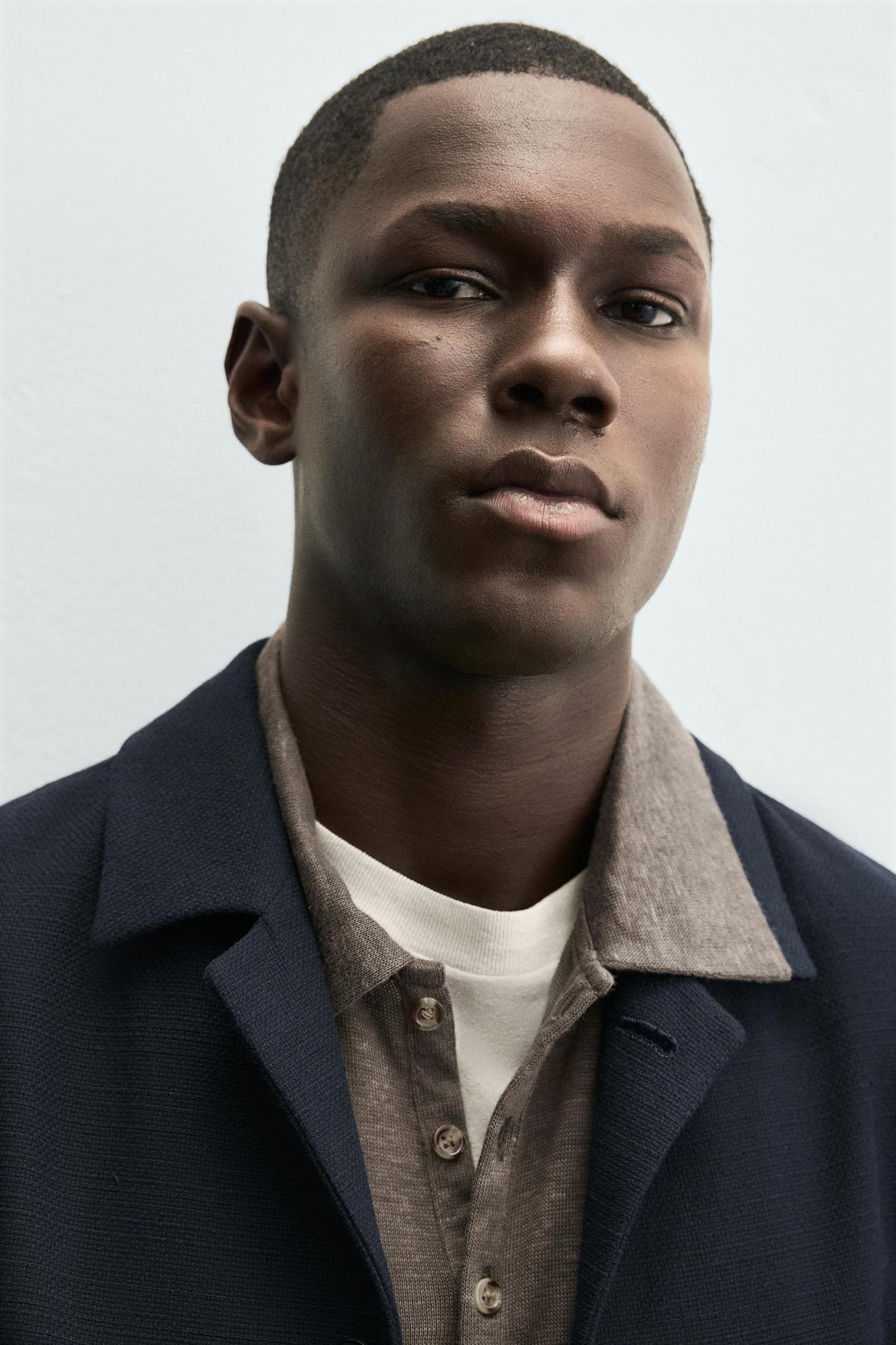 TEXTURED REGULAR FIT OVERSHIRT Product Image