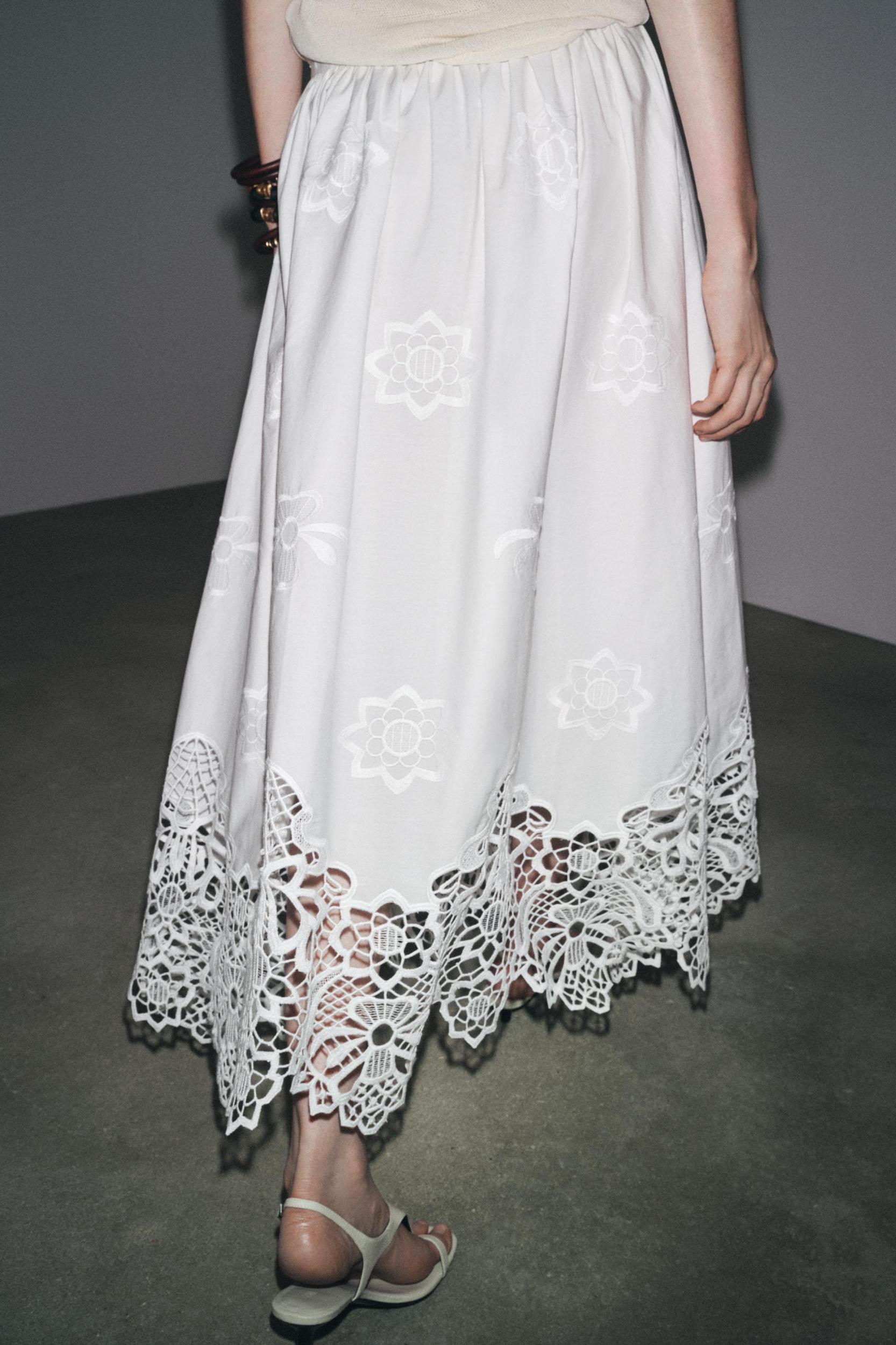 ZW COLLECTION EMBROIDERED MIDI SKIRT Product Image