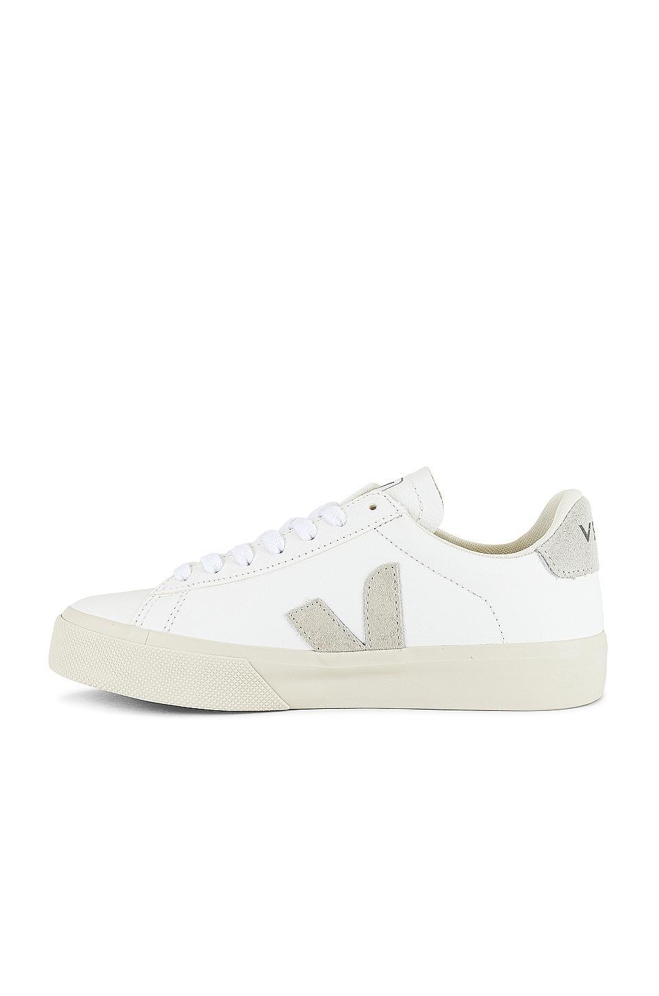 Campo Sneaker Veja Product Image