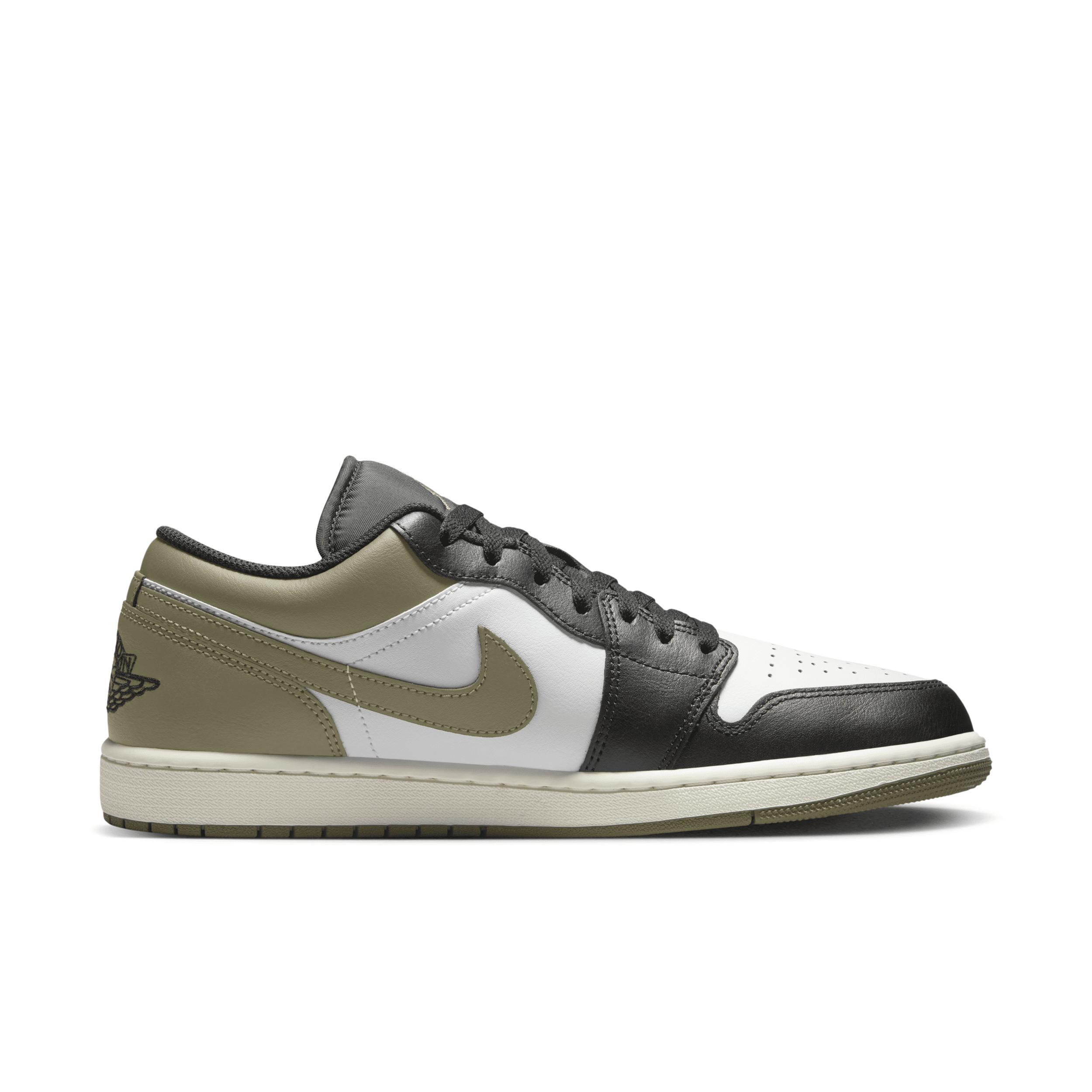 Mens Air Retro 1 Low Casual Shoes Product Image