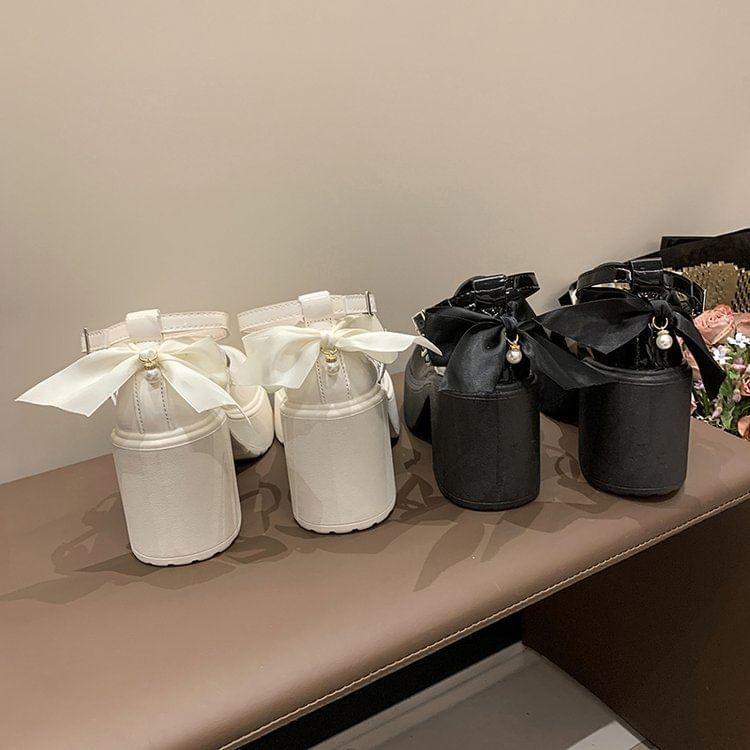 Block Heel Platform Plain Mary Jane Pumps Product Image