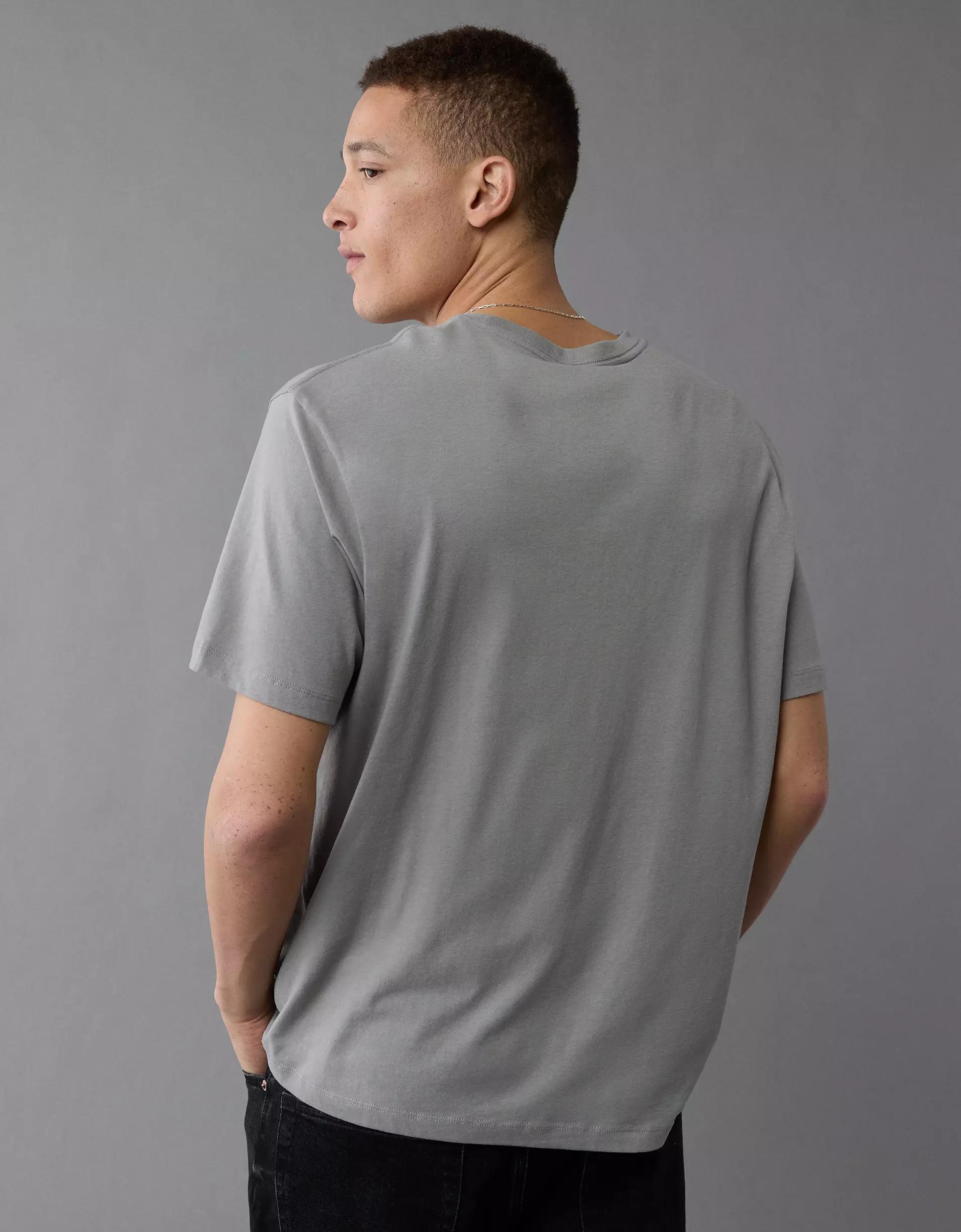 AE Lightweight Icon T-Shirt Men's Product Image