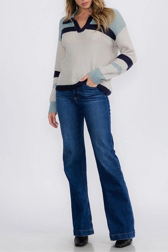 V-Neck Knit Colorblock Pullover Sweater Product Image