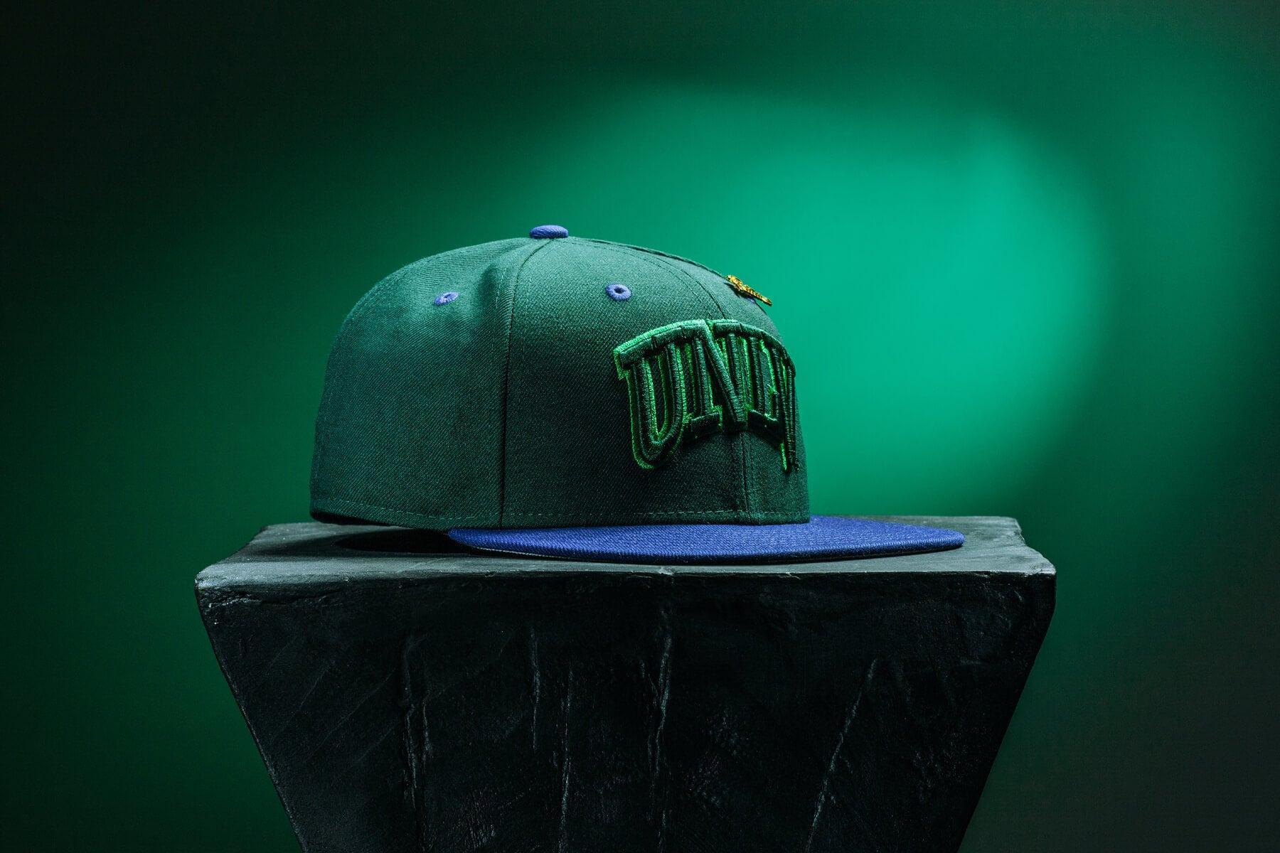 Feature x New Era "Timepiece" UNLV Rebels Fitted - Green/Royal Male Product Image