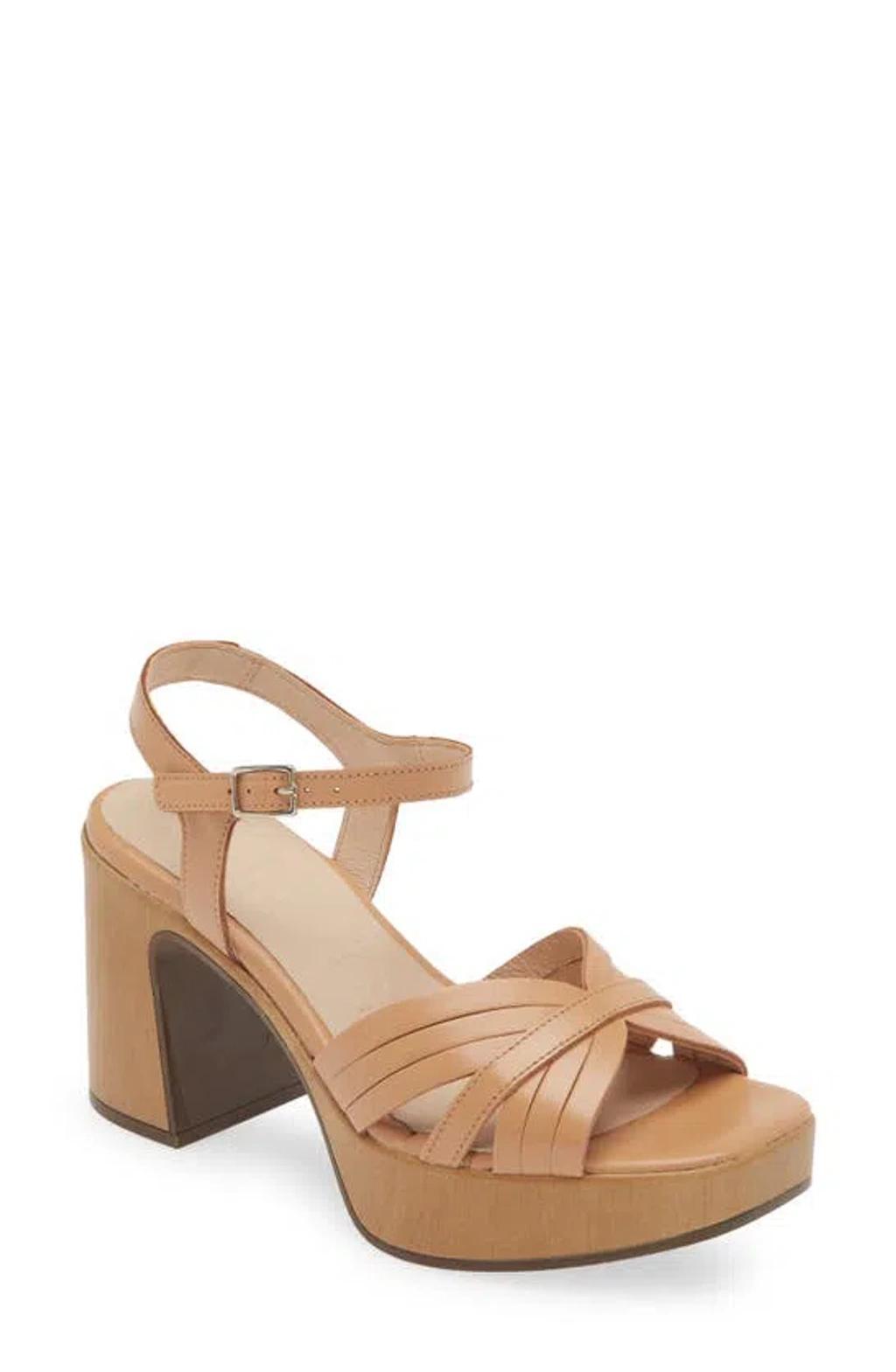 WONDERS Block Heel Sandal In Iseo Sand Product Image