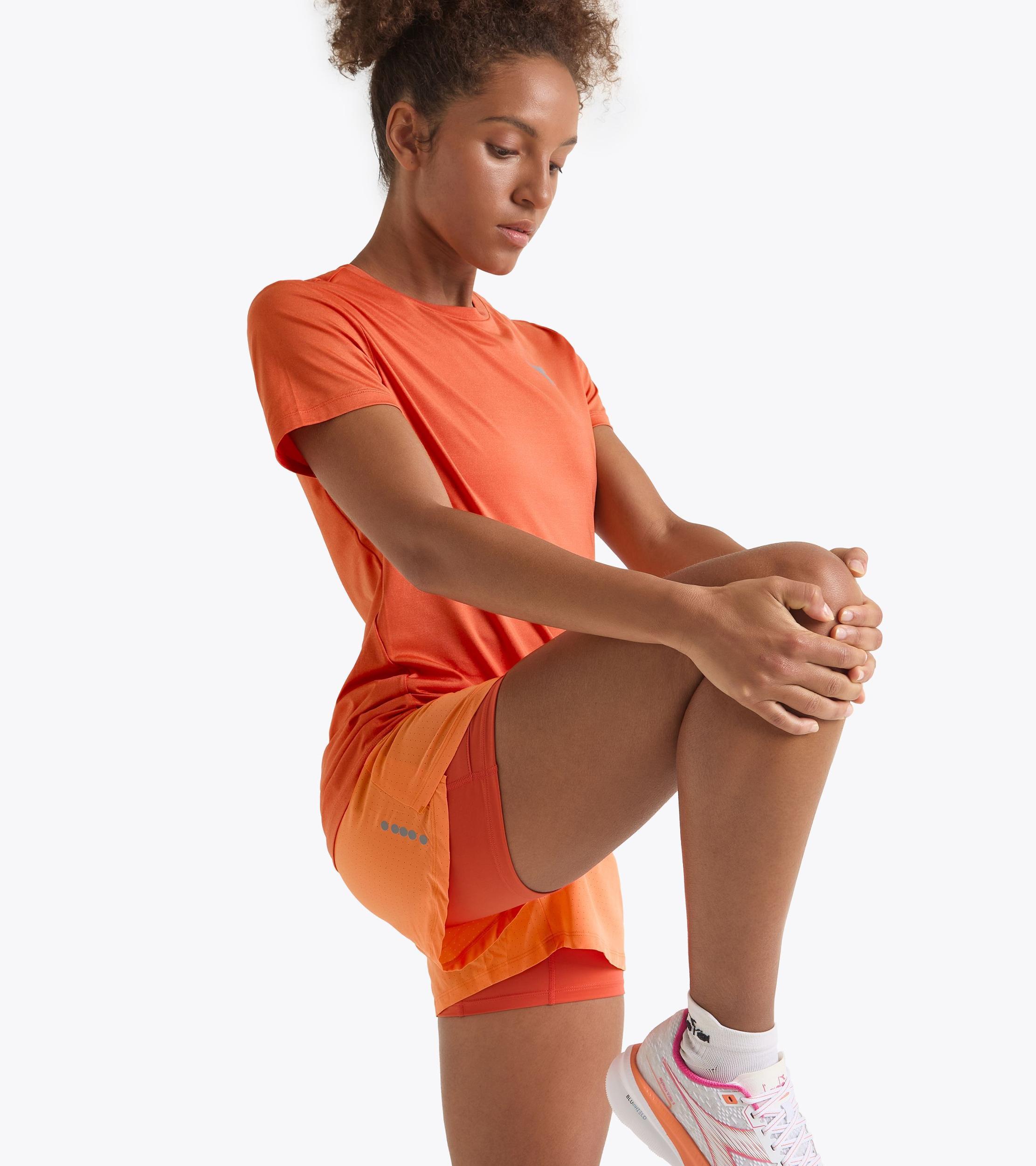 L. SHORTS 2IN1 5 RUN CREW Product Image